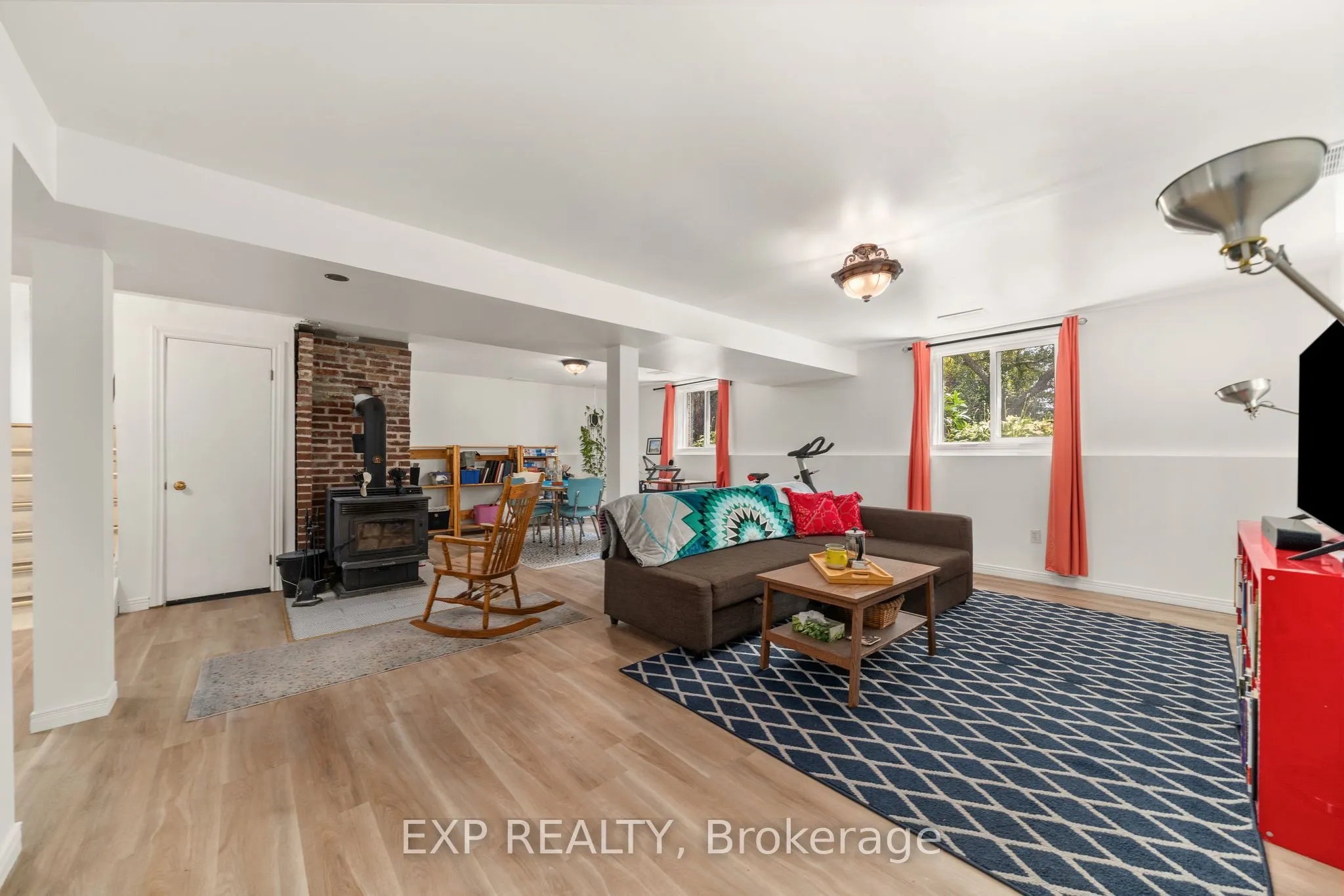 1207 County Rd 9 Road