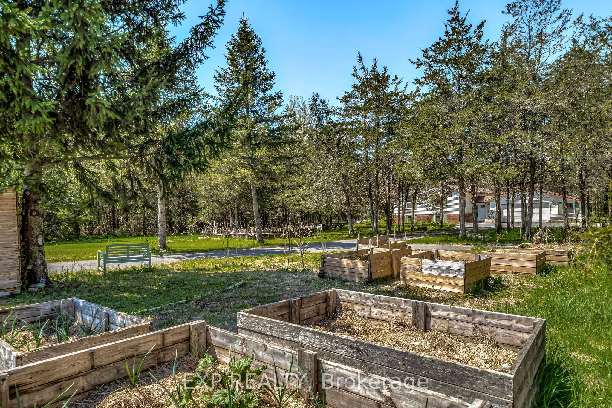 1207 County Rd 9 Road