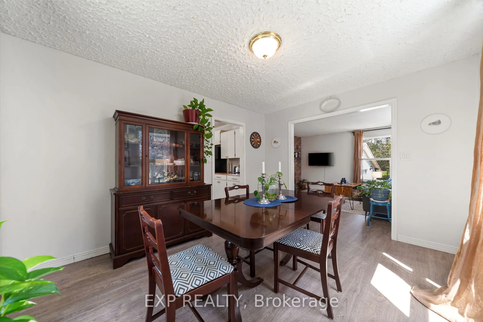 1207 County Rd 9 Road