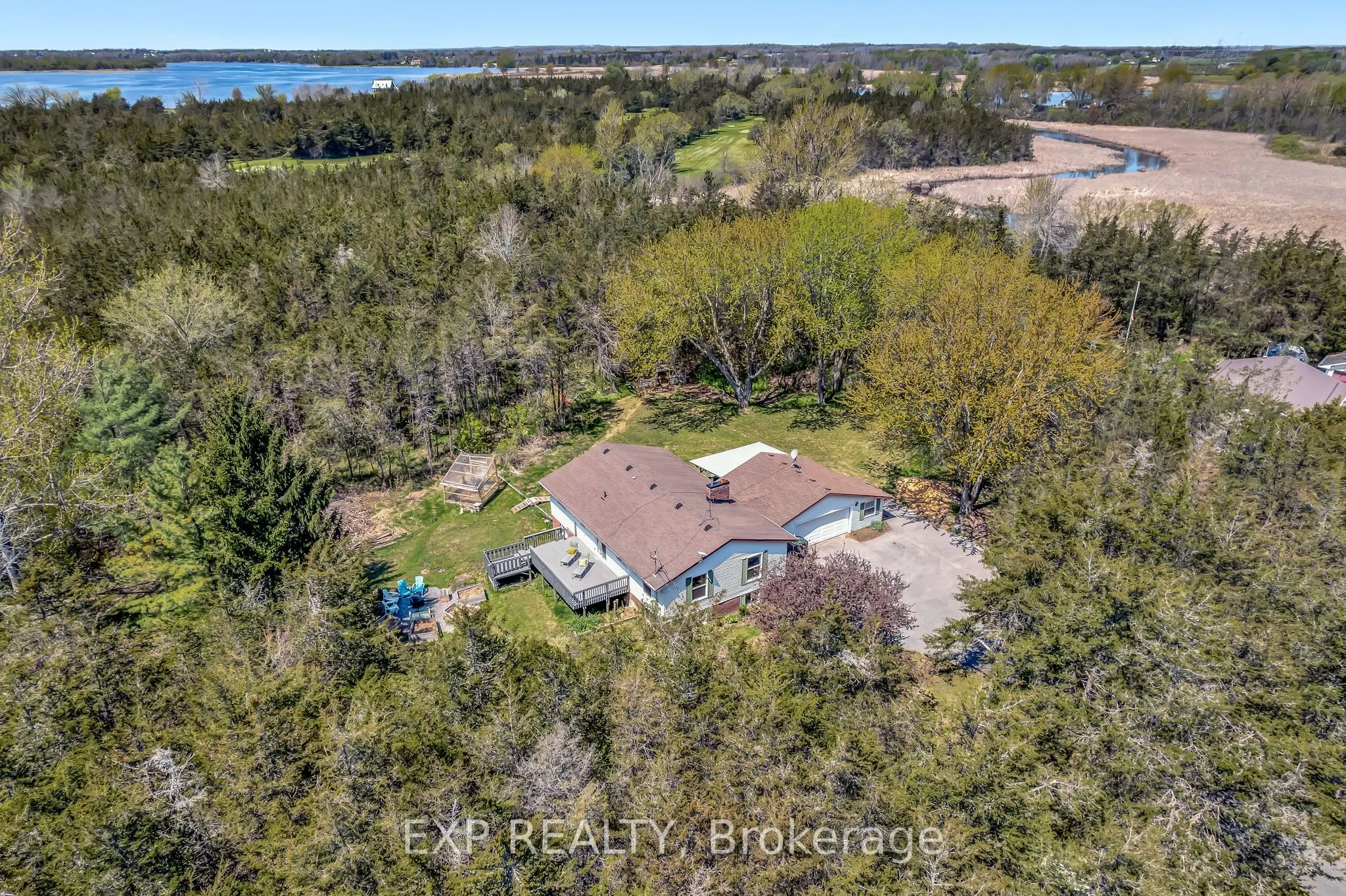1207 County Rd 9 Road