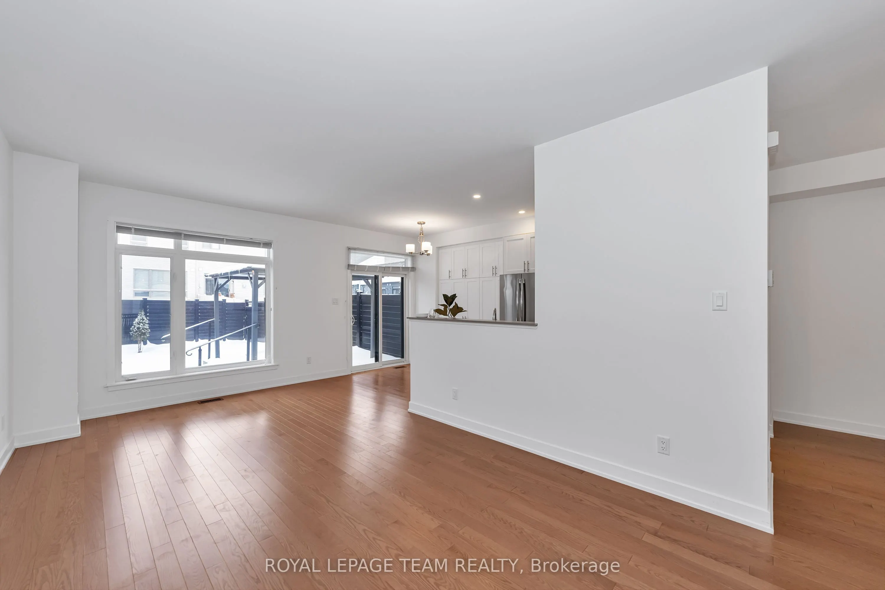 656 Putney Crescent
