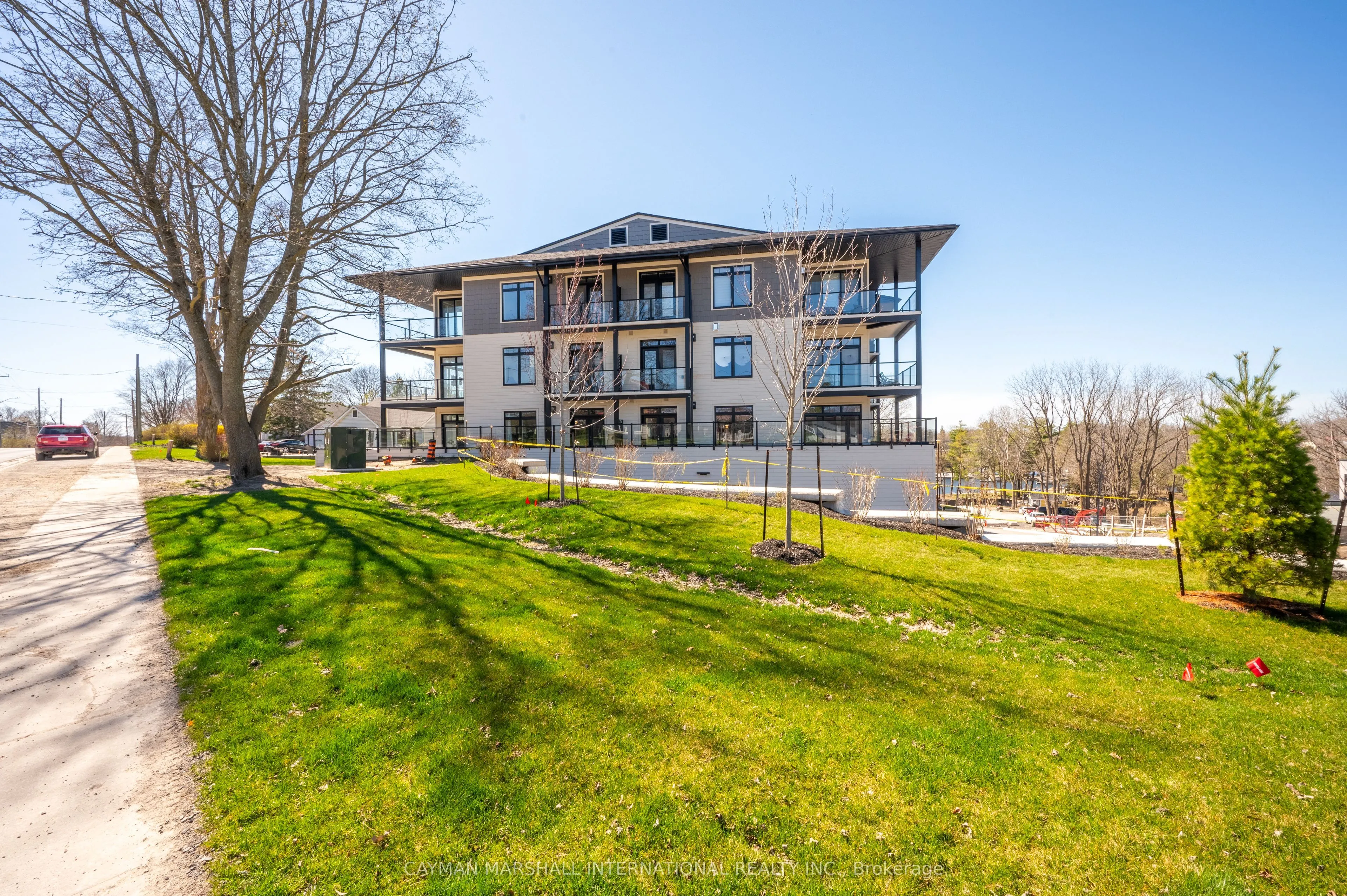 17 Cleave Avenue, #301