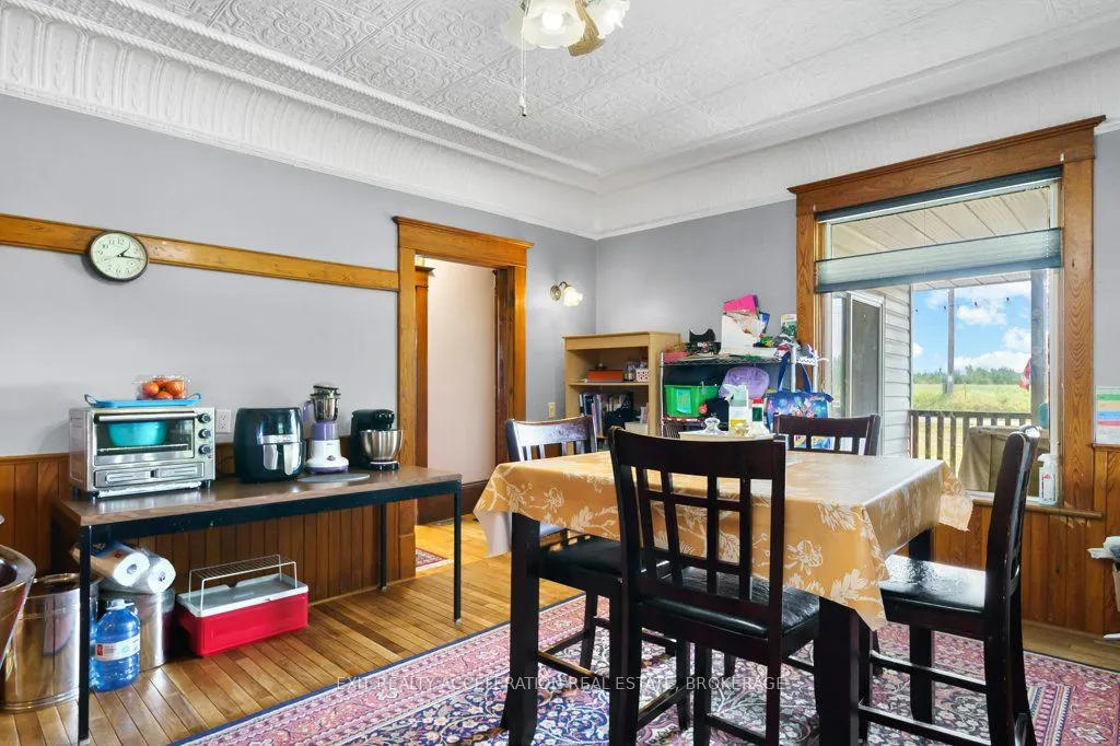 595 CRAIGEN Road
