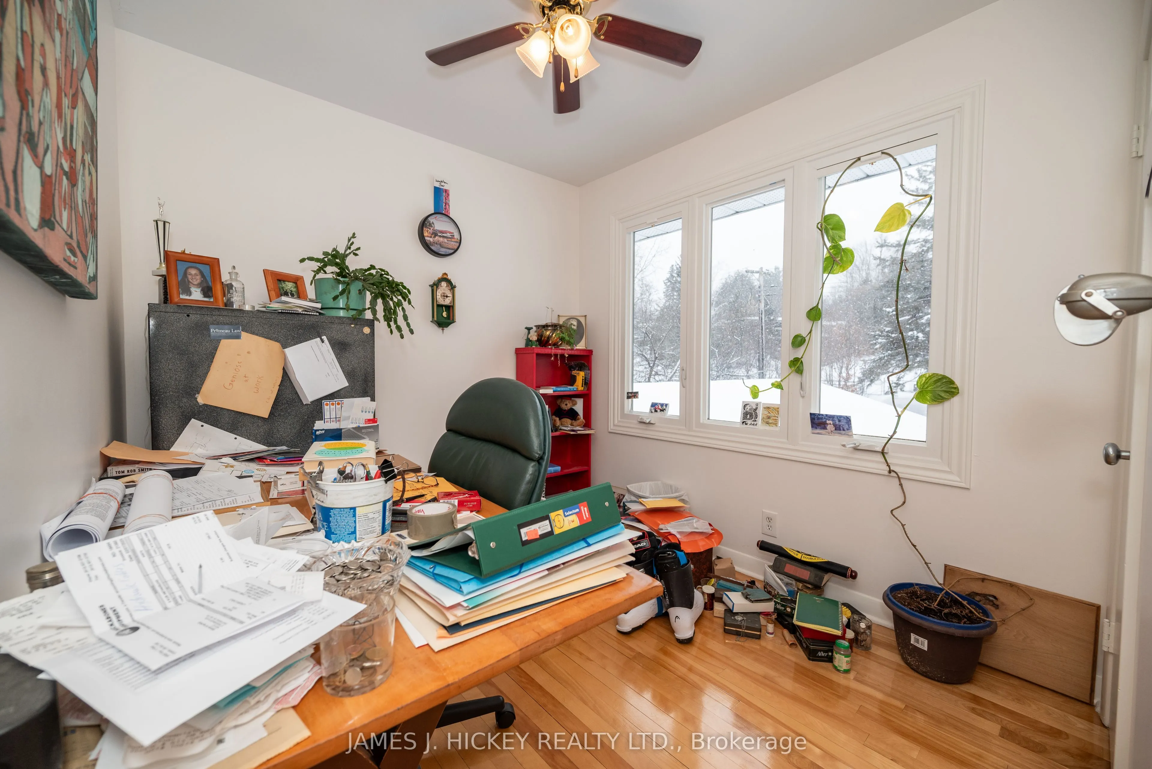 8 Tweedsmuir Place