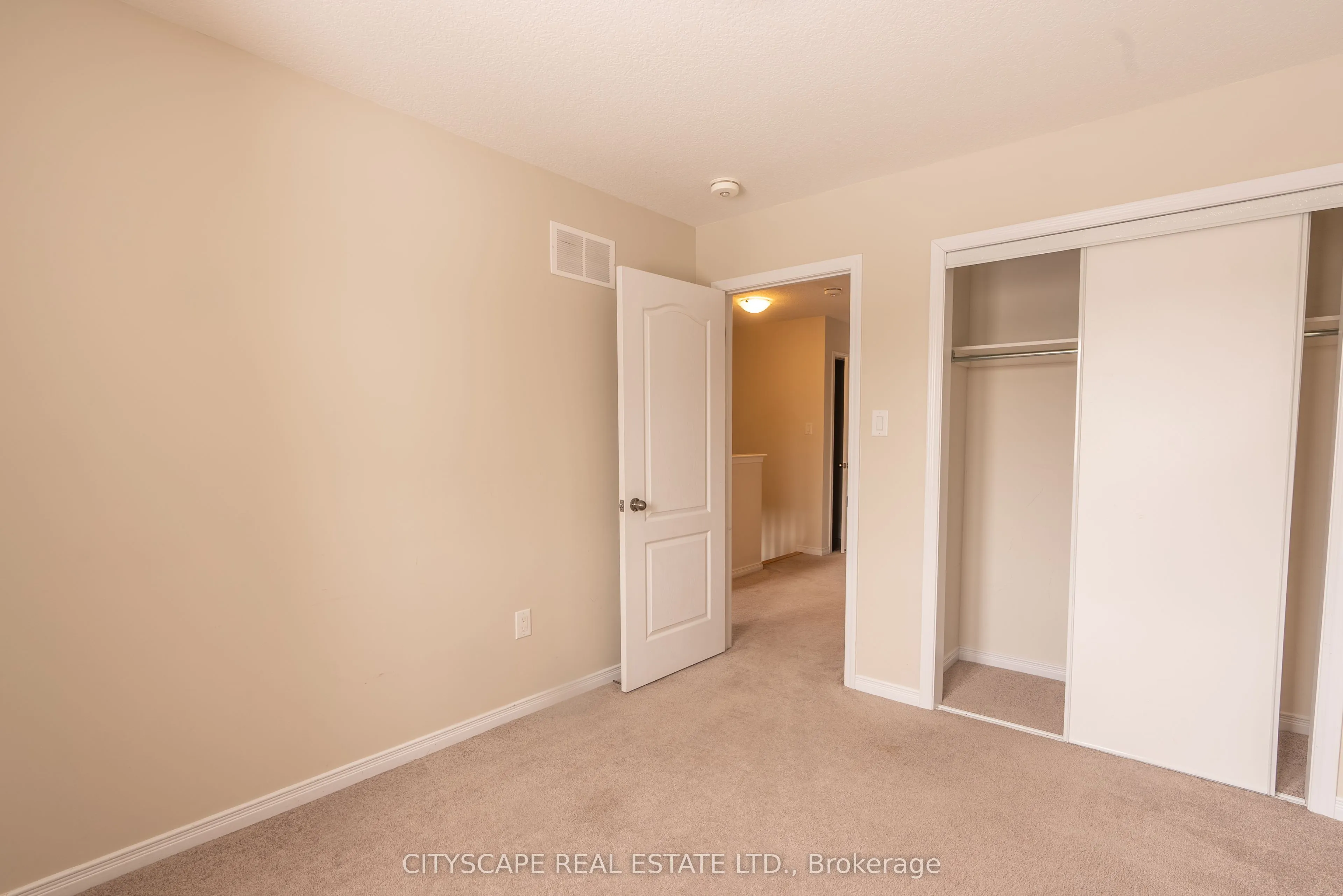7771 White Pine Crescent