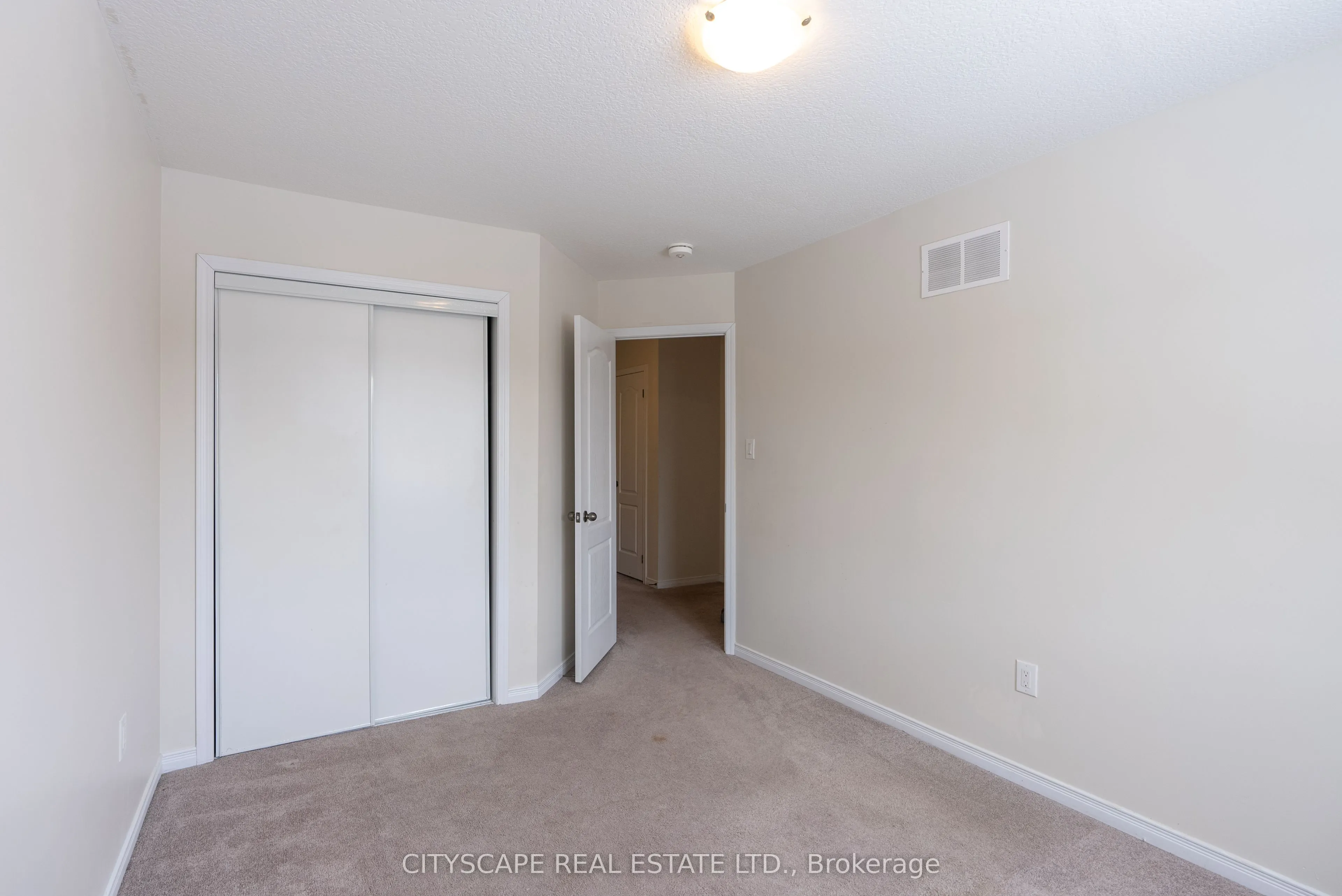 7771 White Pine Crescent