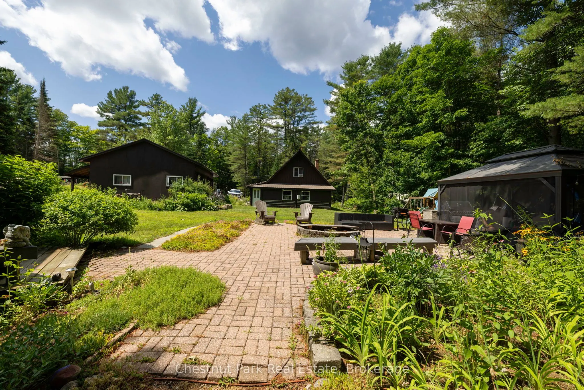 1010 MARY ROBERTS Road