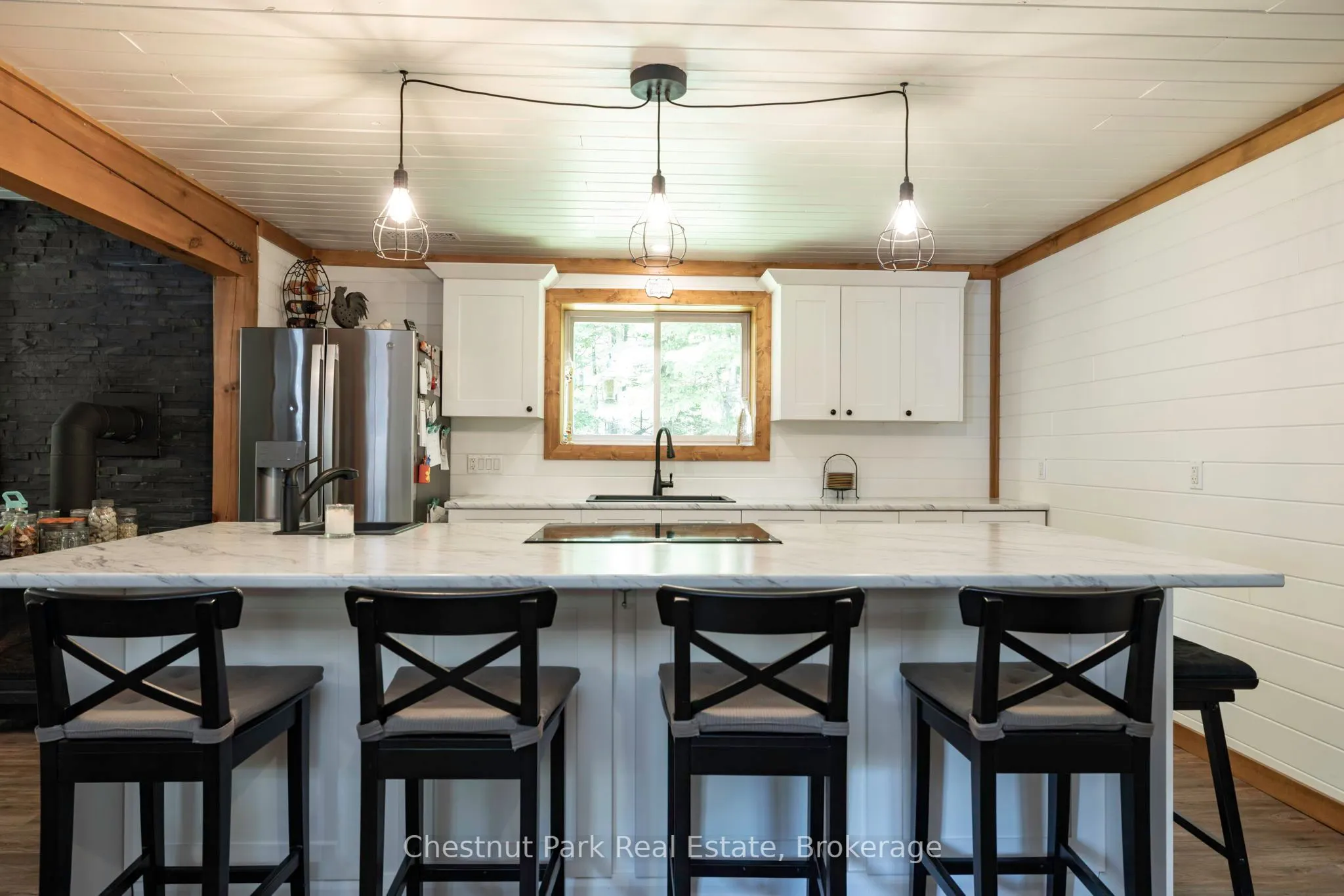 1010 MARY ROBERTS Road
