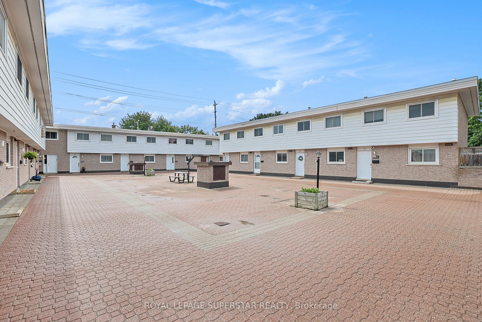 427 Moodie Drive #25