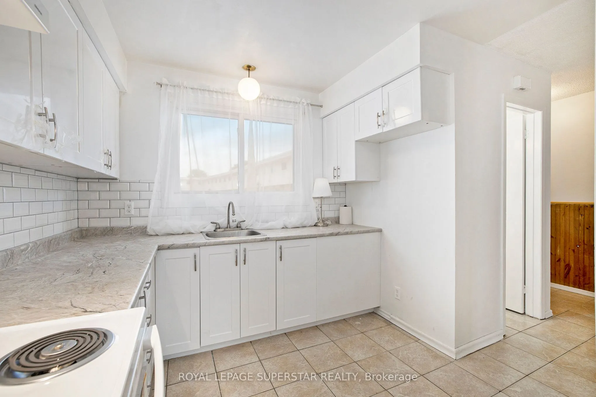 427 Moodie Drive #25