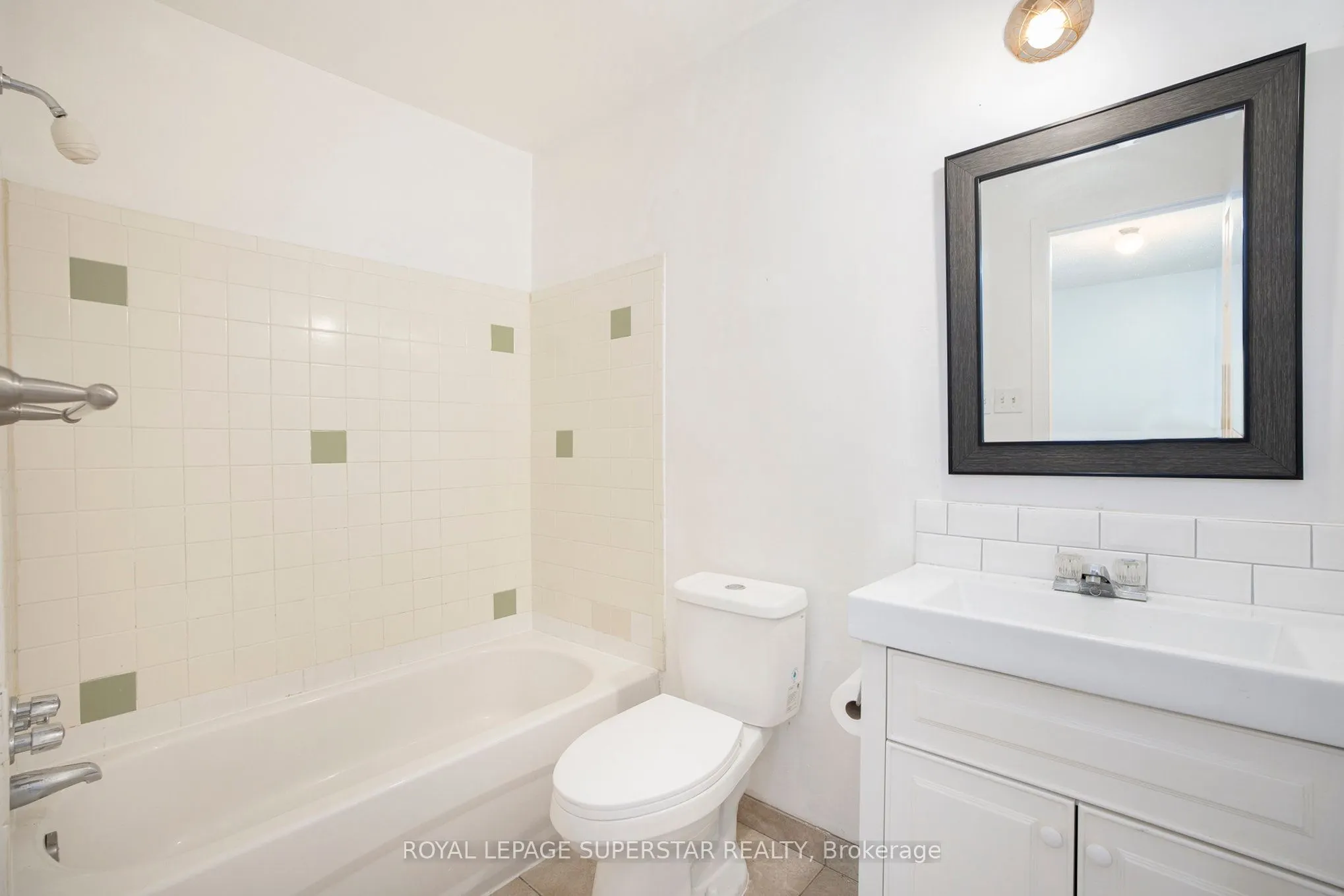 427 Moodie Drive #25