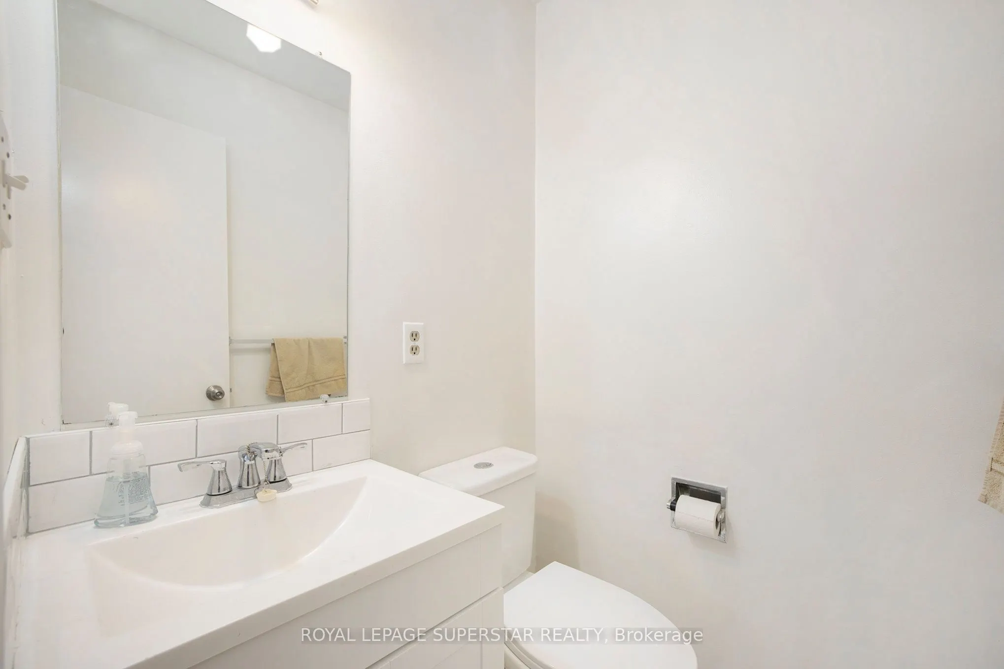 427 Moodie Drive #25