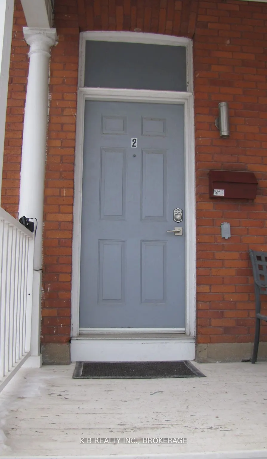 166 Queen Street