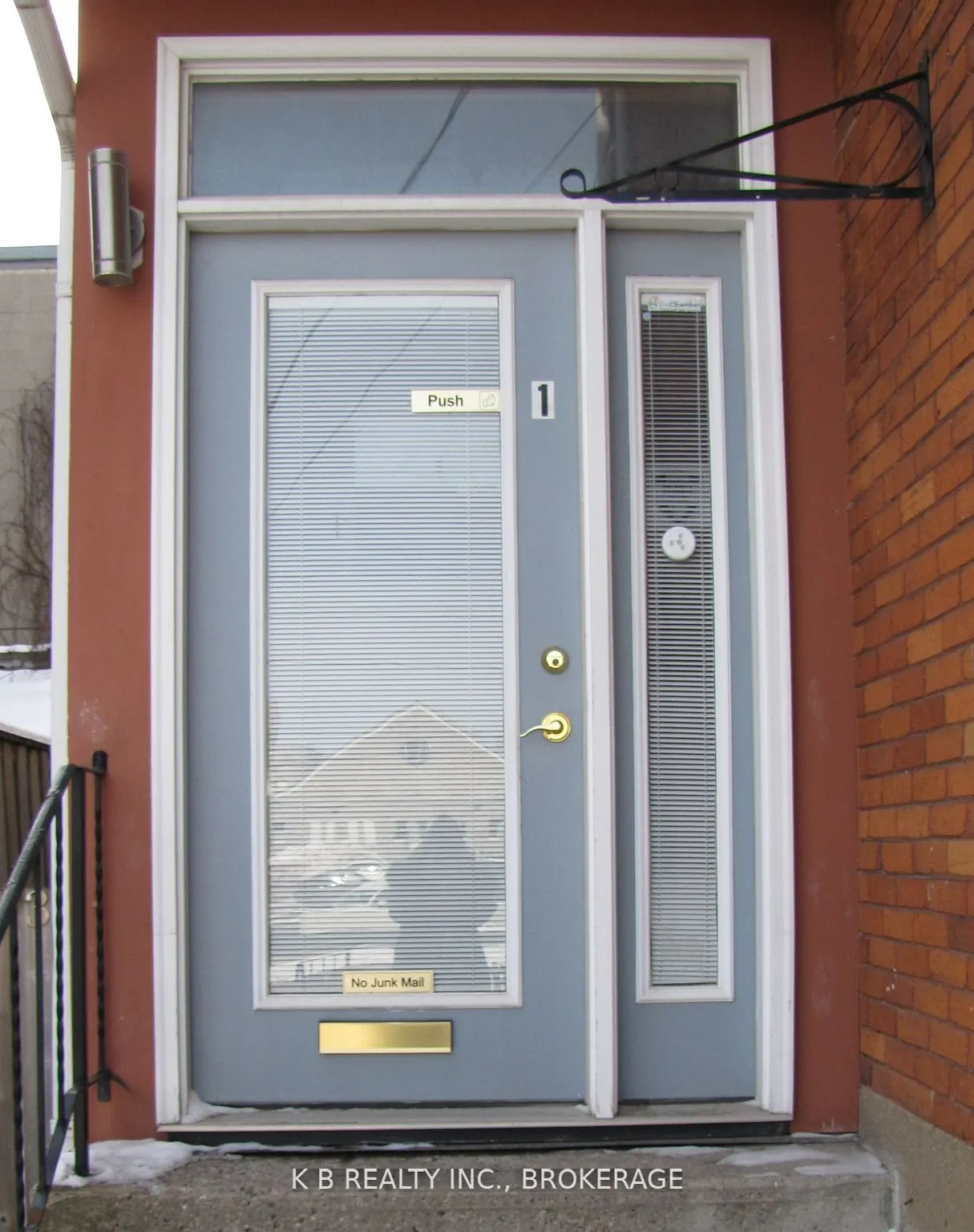 166 Queen Street