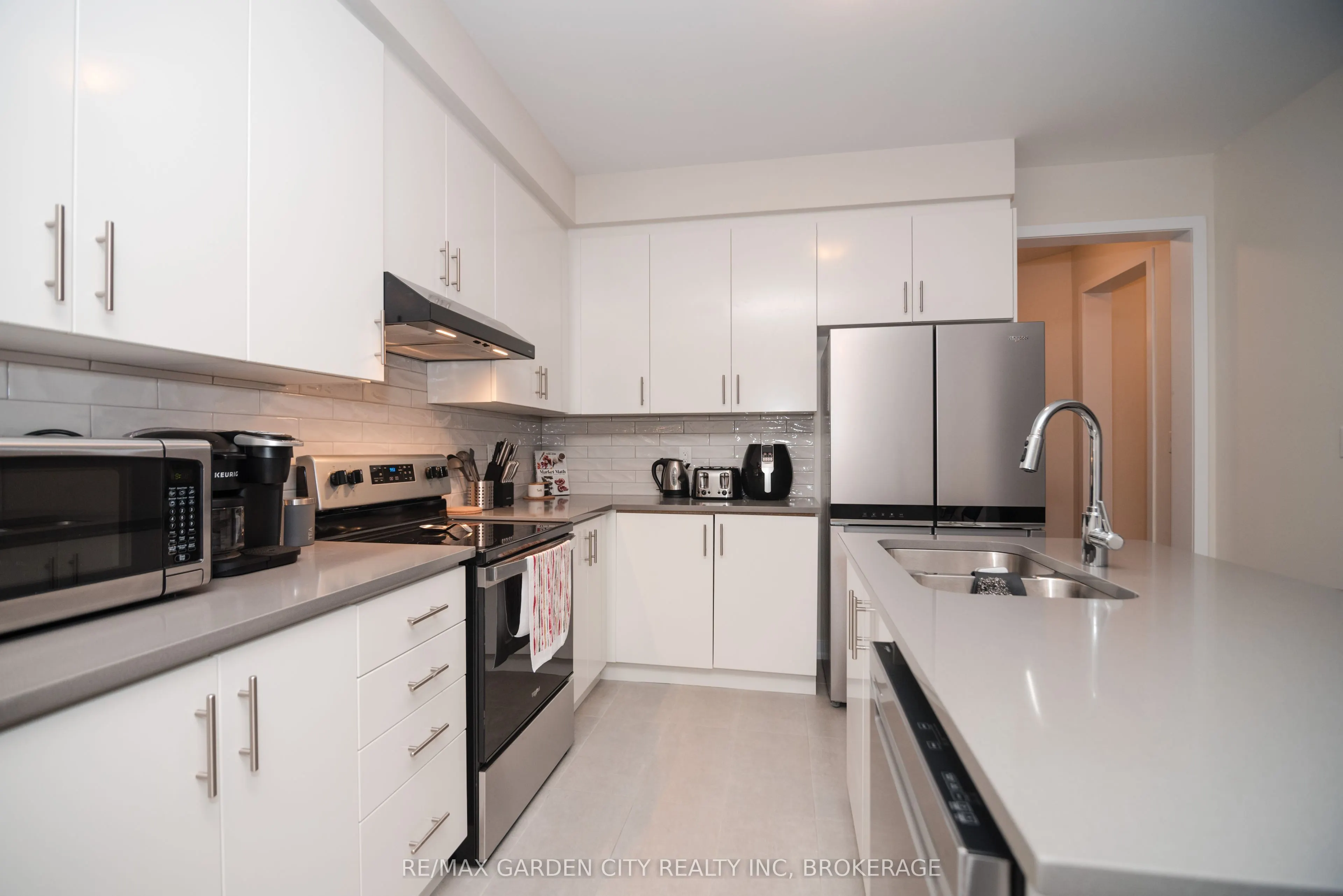 111 Sunflower Crescent
