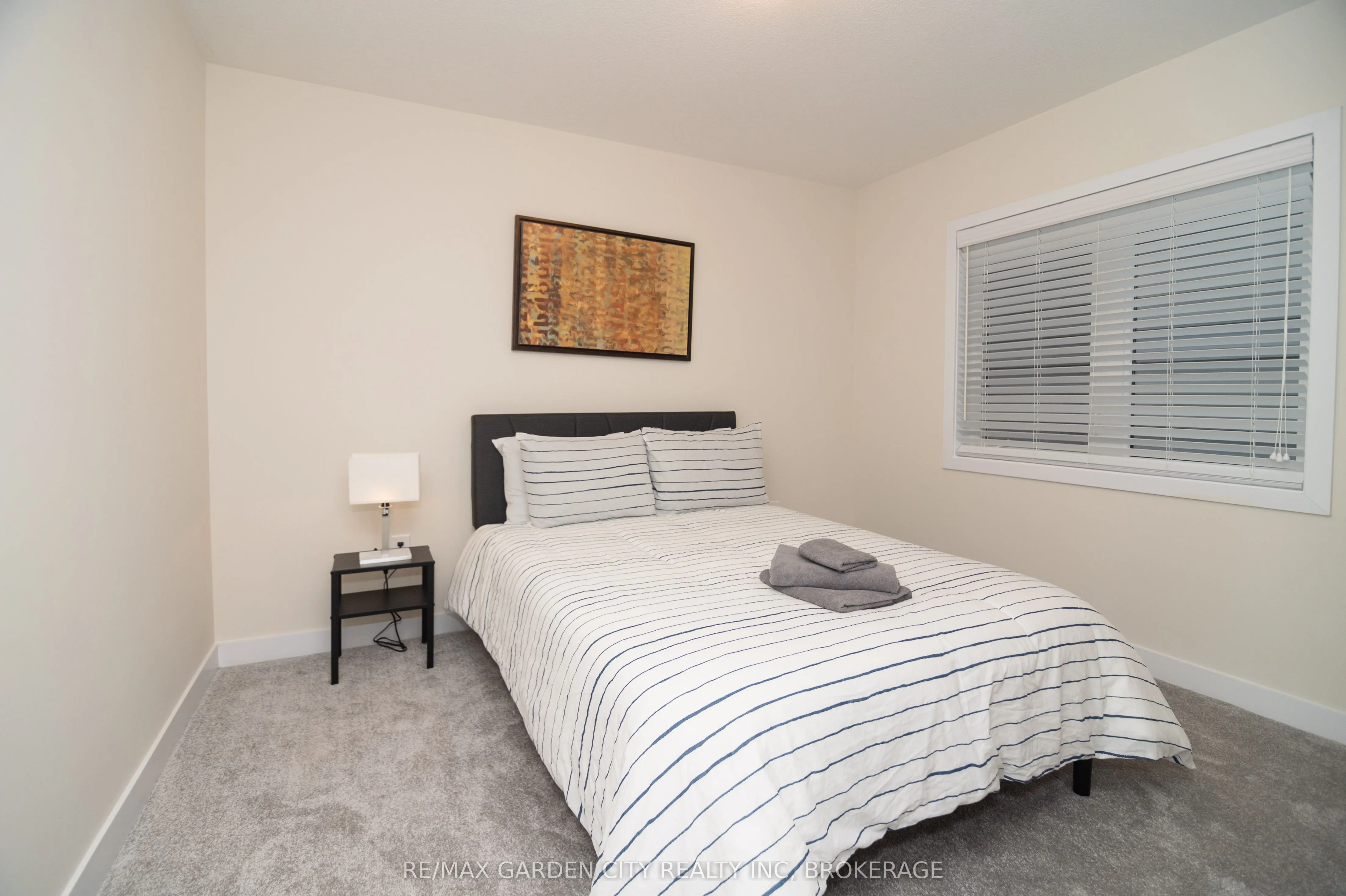 111 Sunflower Crescent