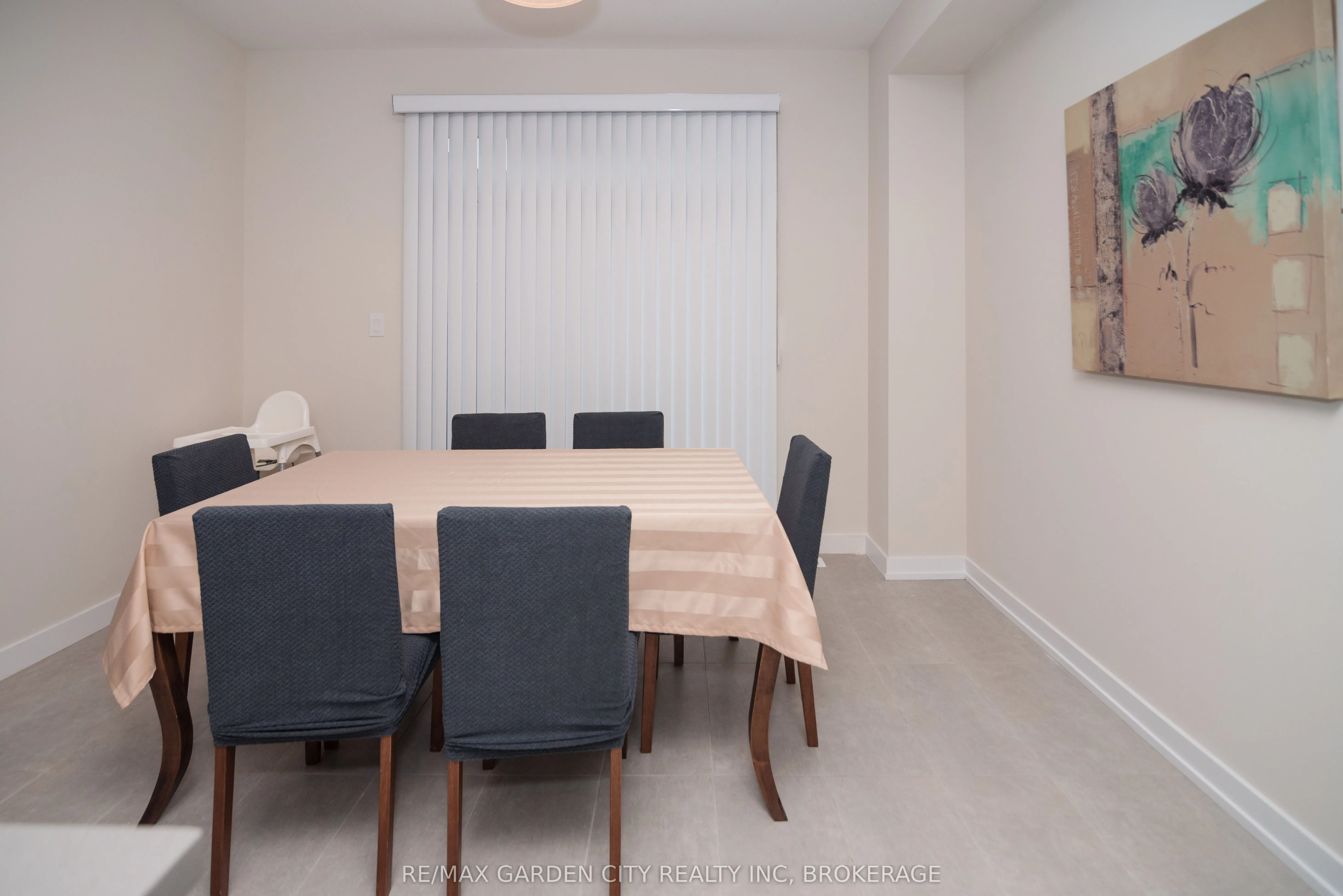 111 Sunflower Crescent