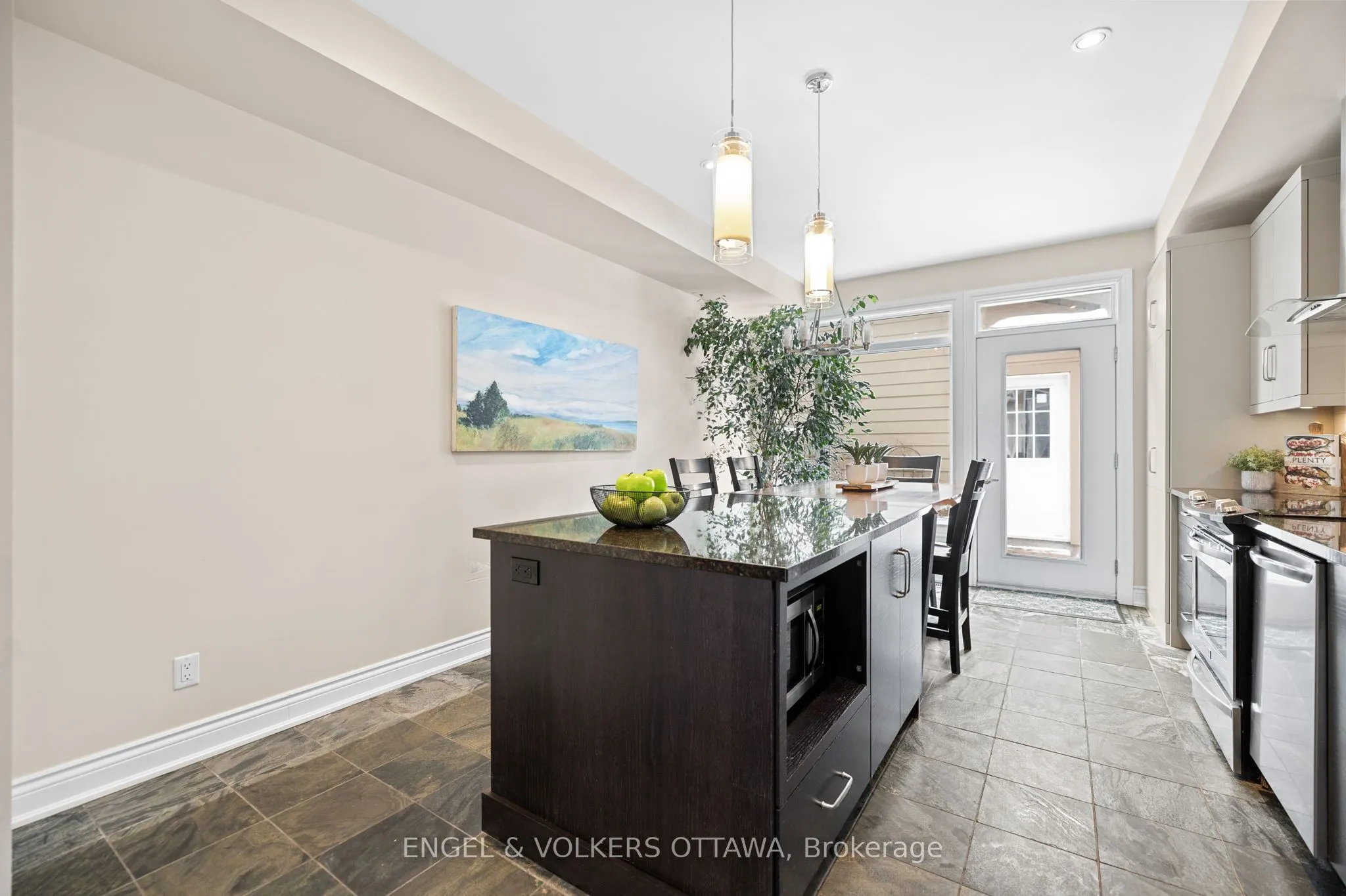 477A Sunnyside Avenue