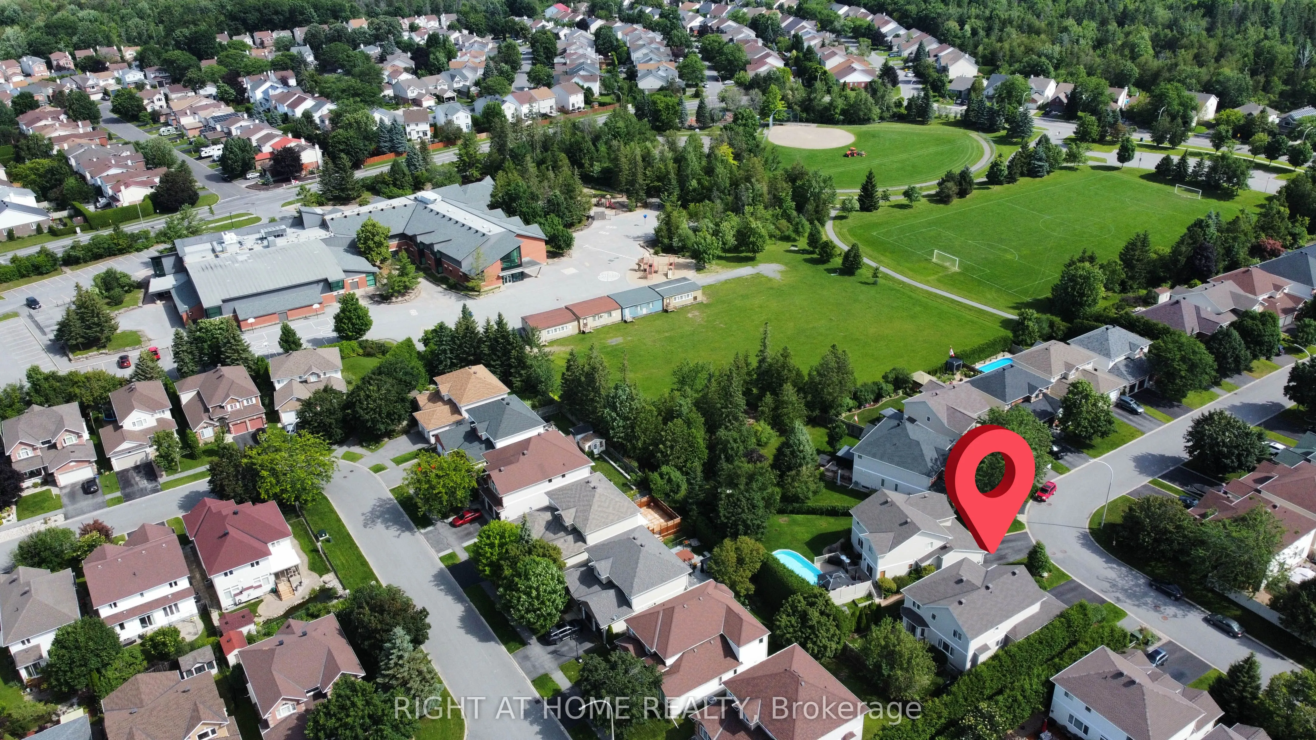 31 Forillon Crescent