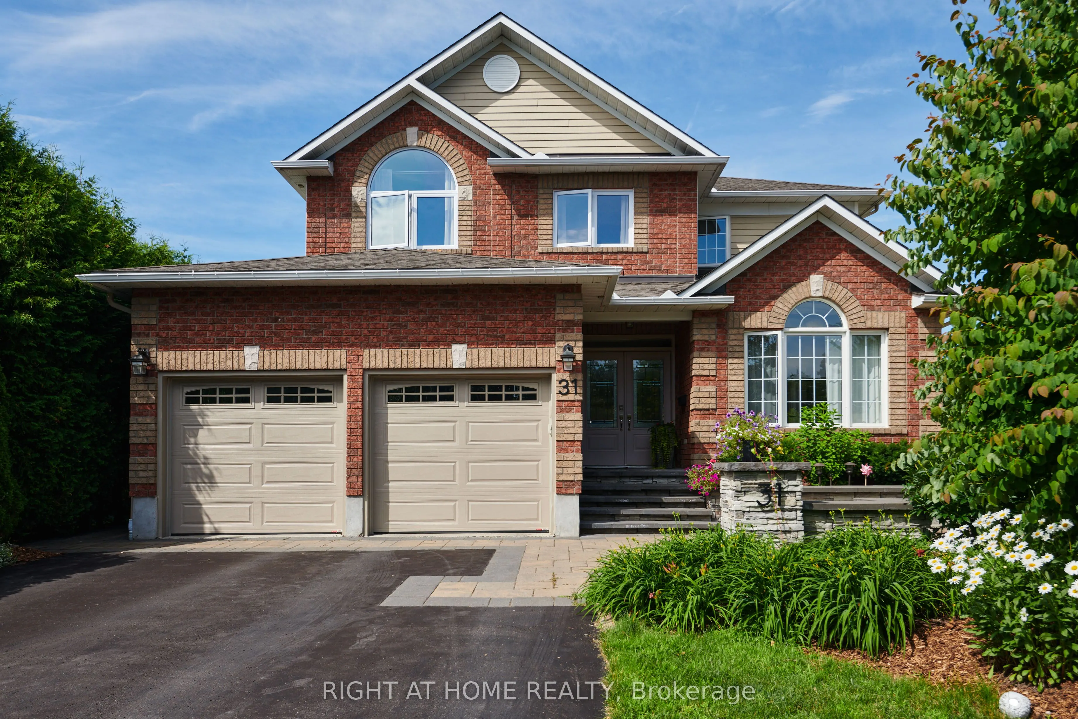 31 Forillon Crescent