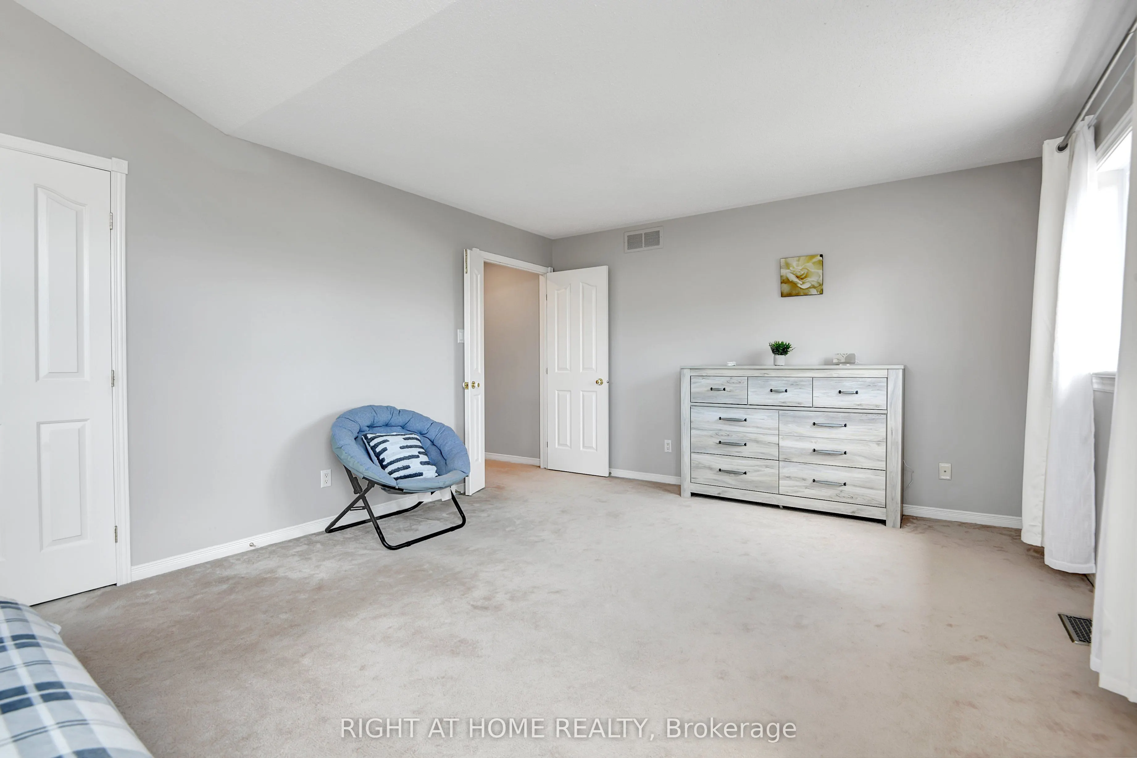 31 Forillon Crescent