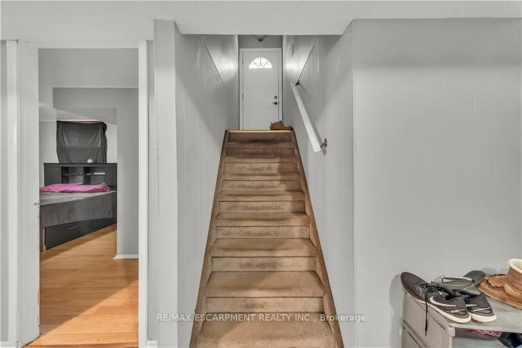 39 Bland Avenue