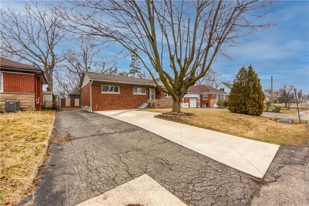 39 Bland Avenue