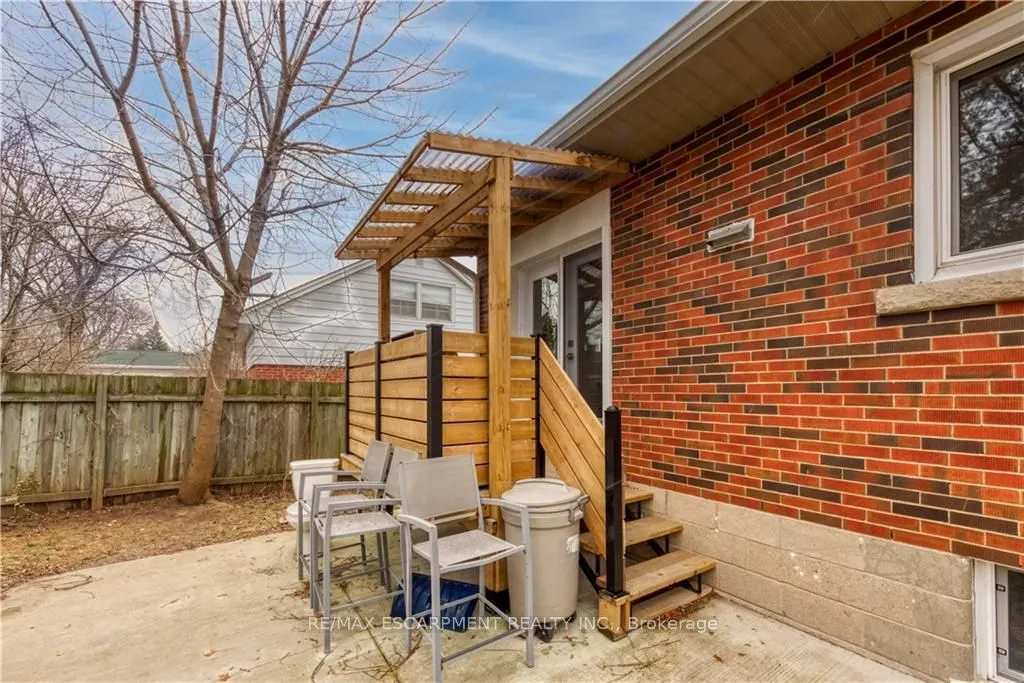 39 Bland Avenue
