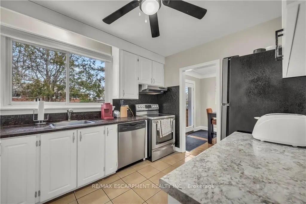 39 Bland Avenue