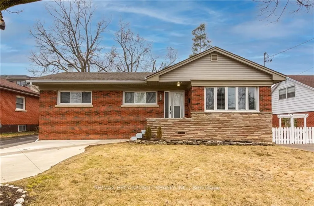 39 Bland Avenue