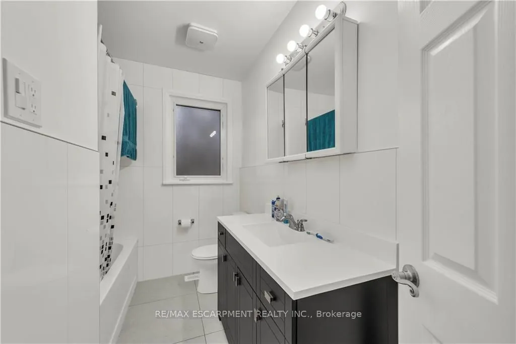 39 Bland Avenue