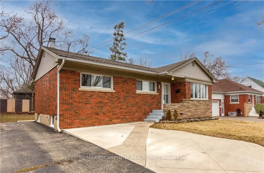 39 Bland Avenue