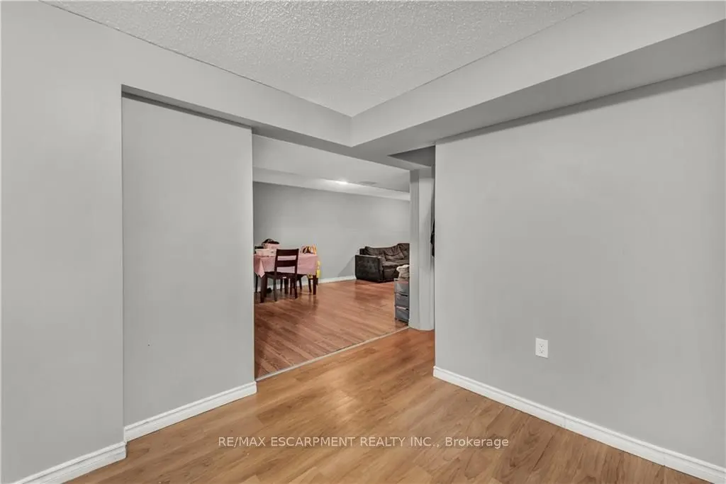 39 Bland Avenue