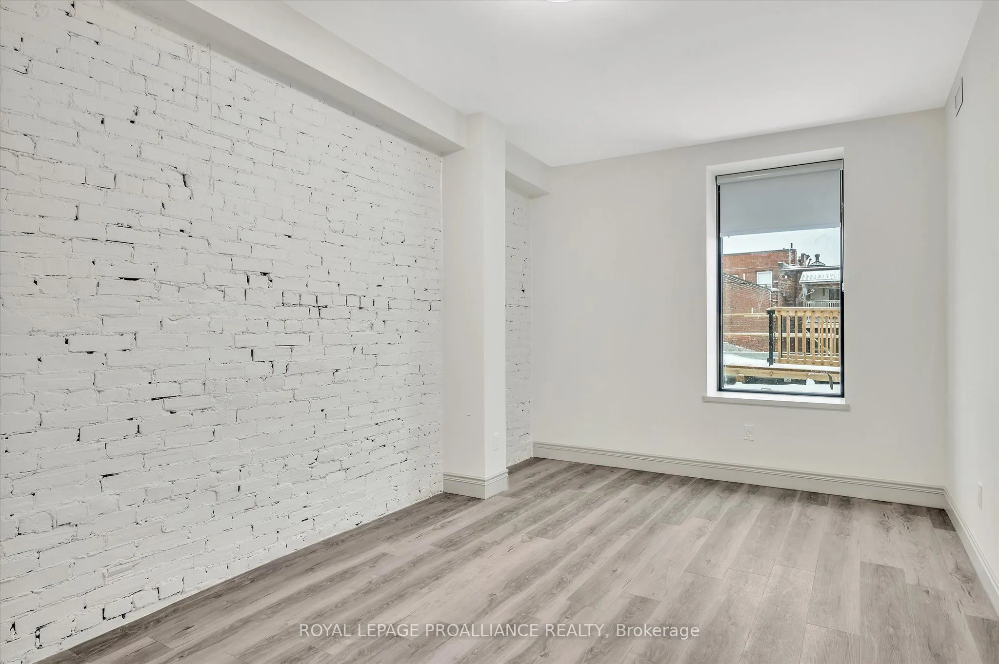380 George Street, #2B