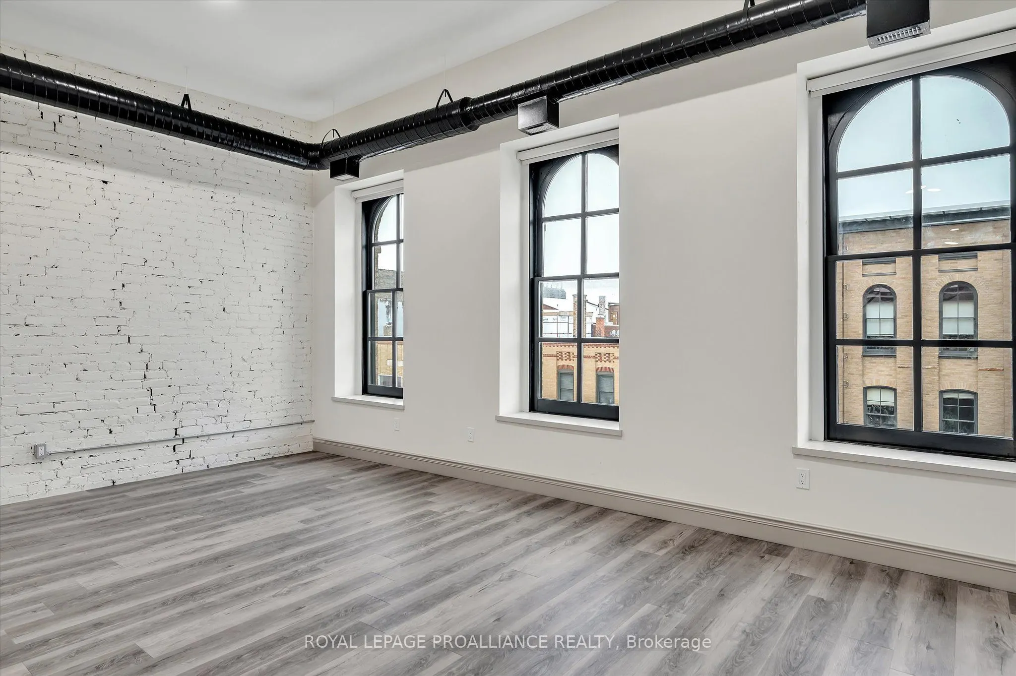 380 George Street, #2B