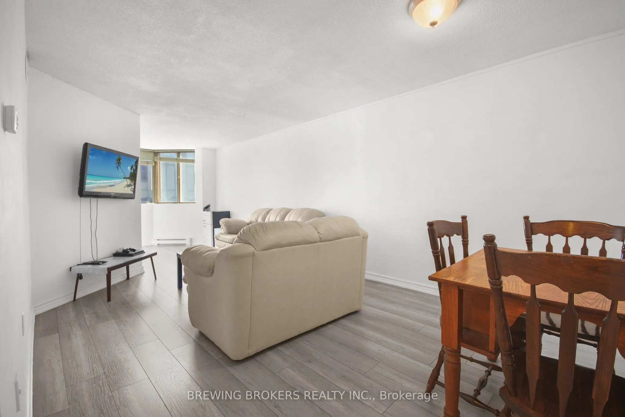 695 Richmond Street, #1501