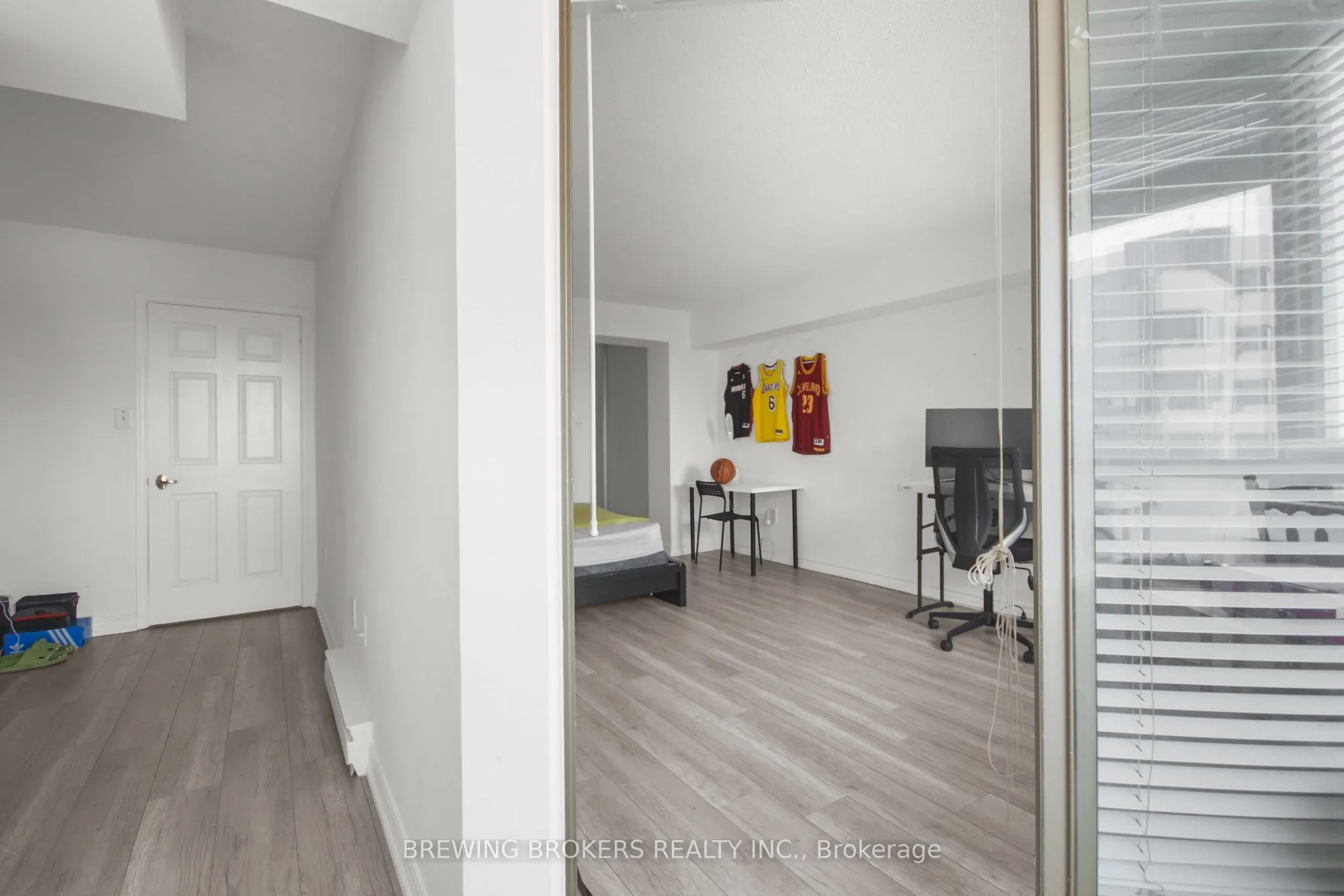 695 Richmond Street, #1501