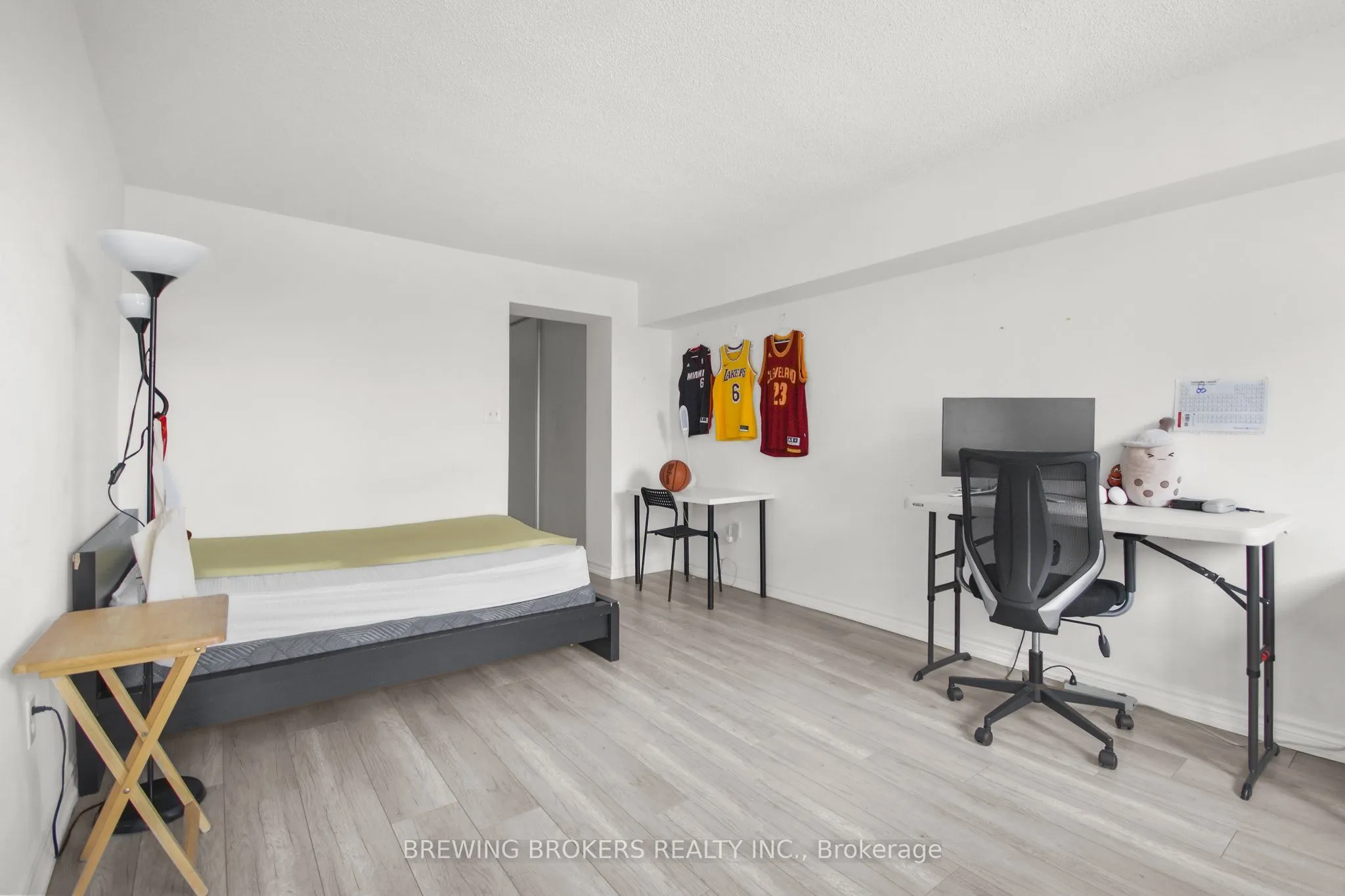 695 Richmond Street, #1501