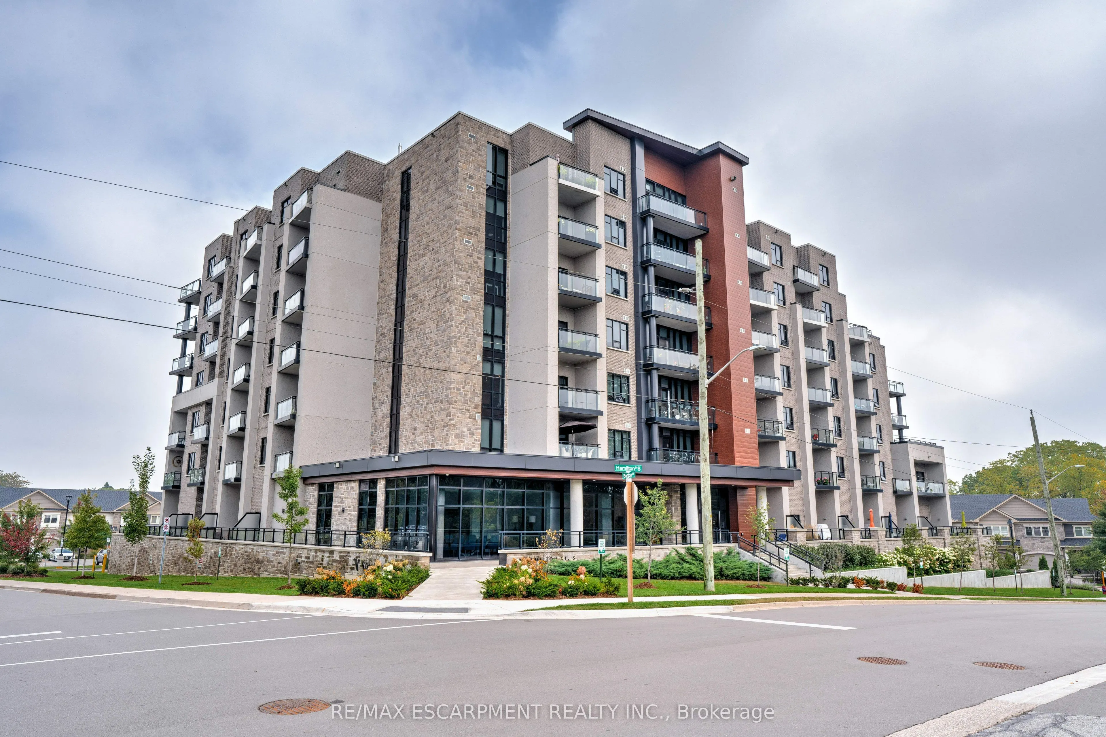 30 HAMILTON Street S, #108