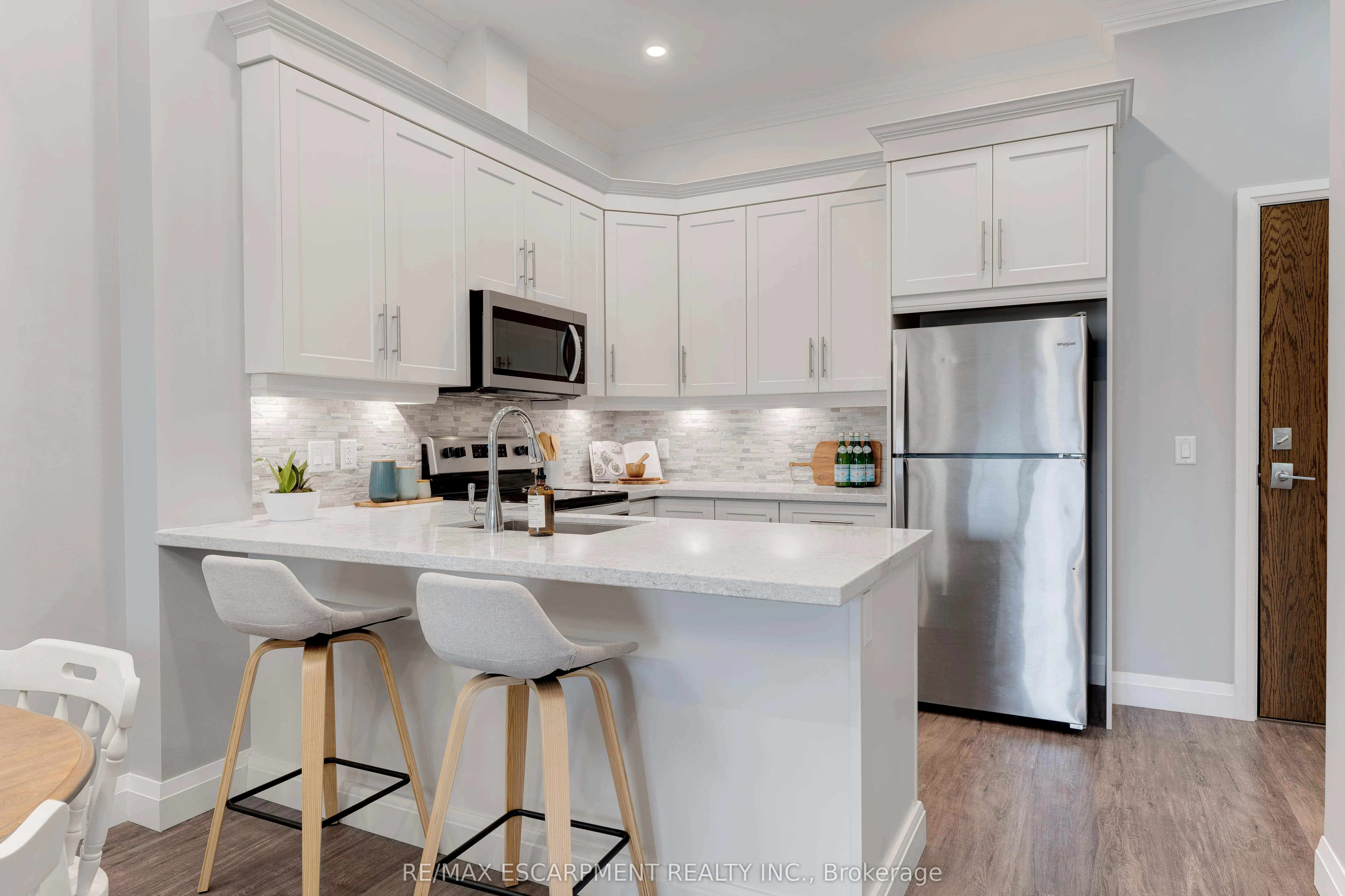 30 HAMILTON Street S, #108