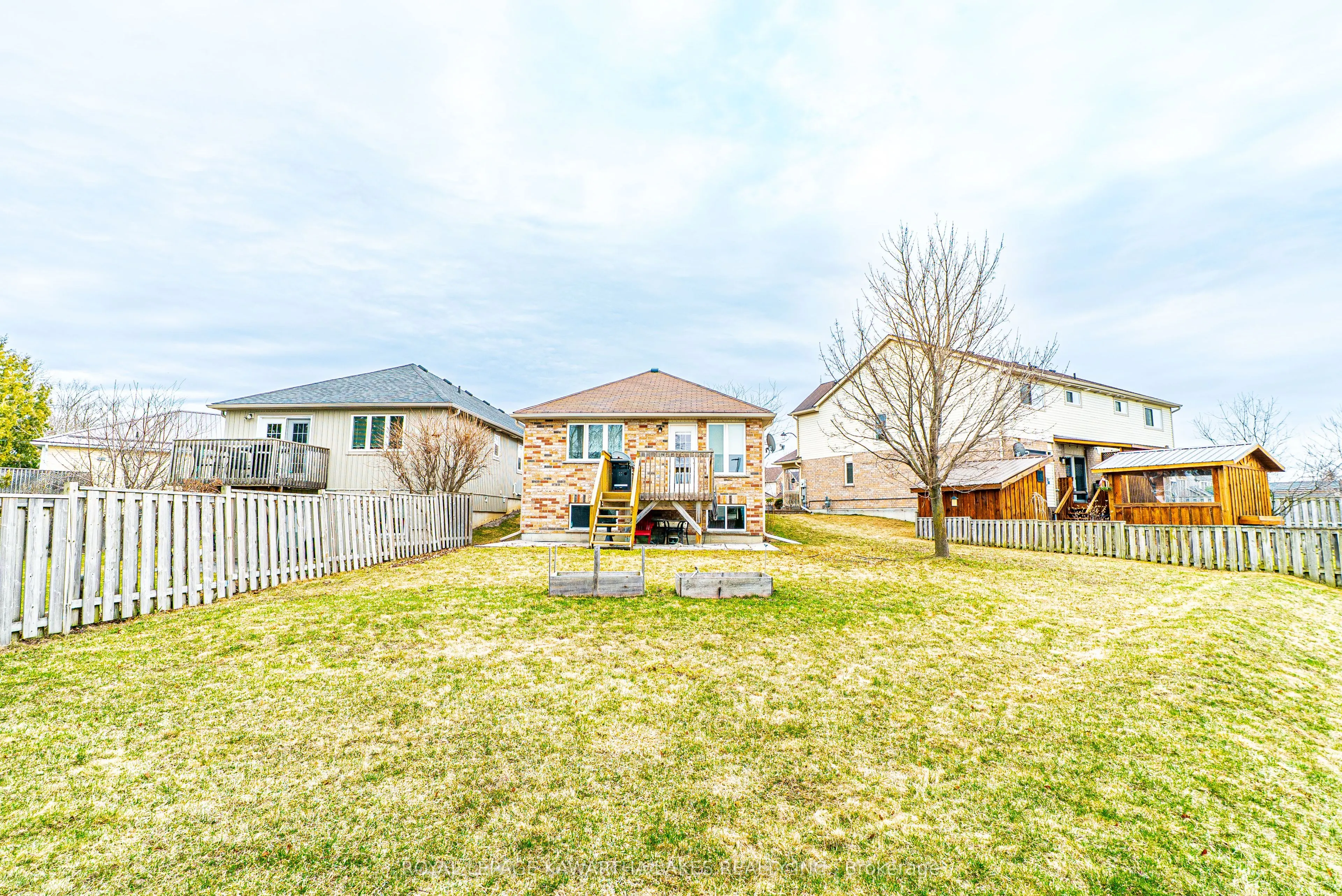 36 Fallingbrook Crescent
