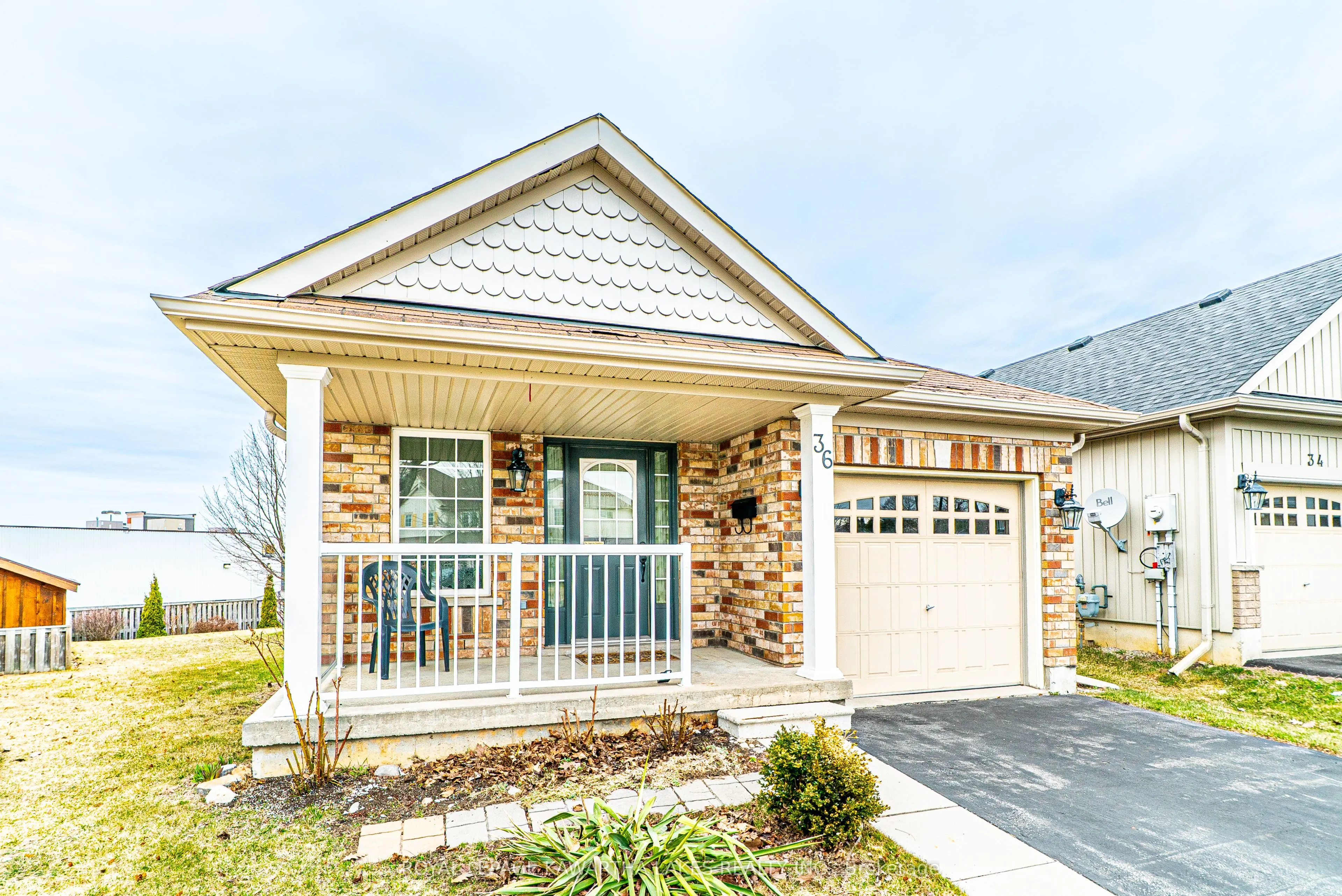 36 Fallingbrook Crescent