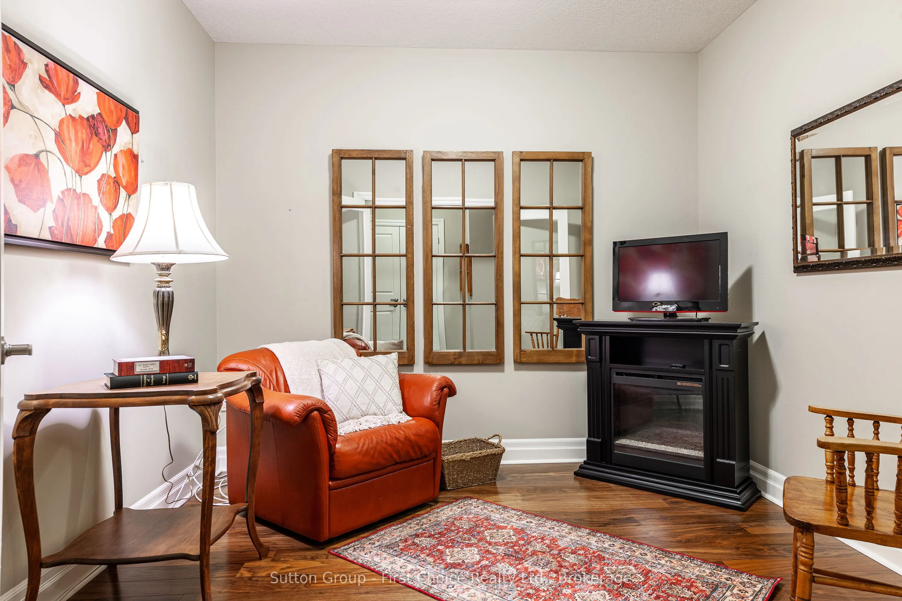 255 John Street N #102