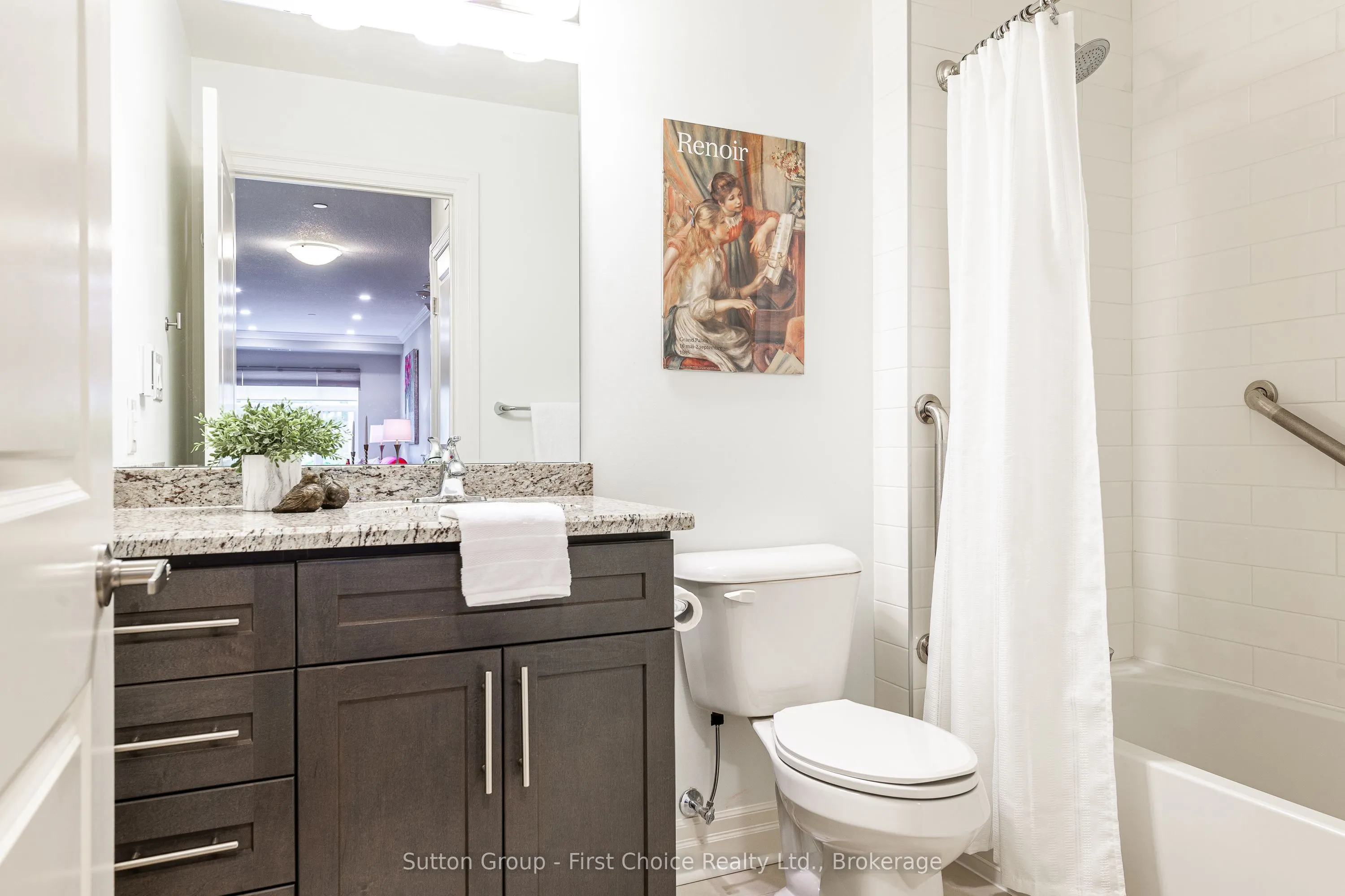 255 John Street N #102