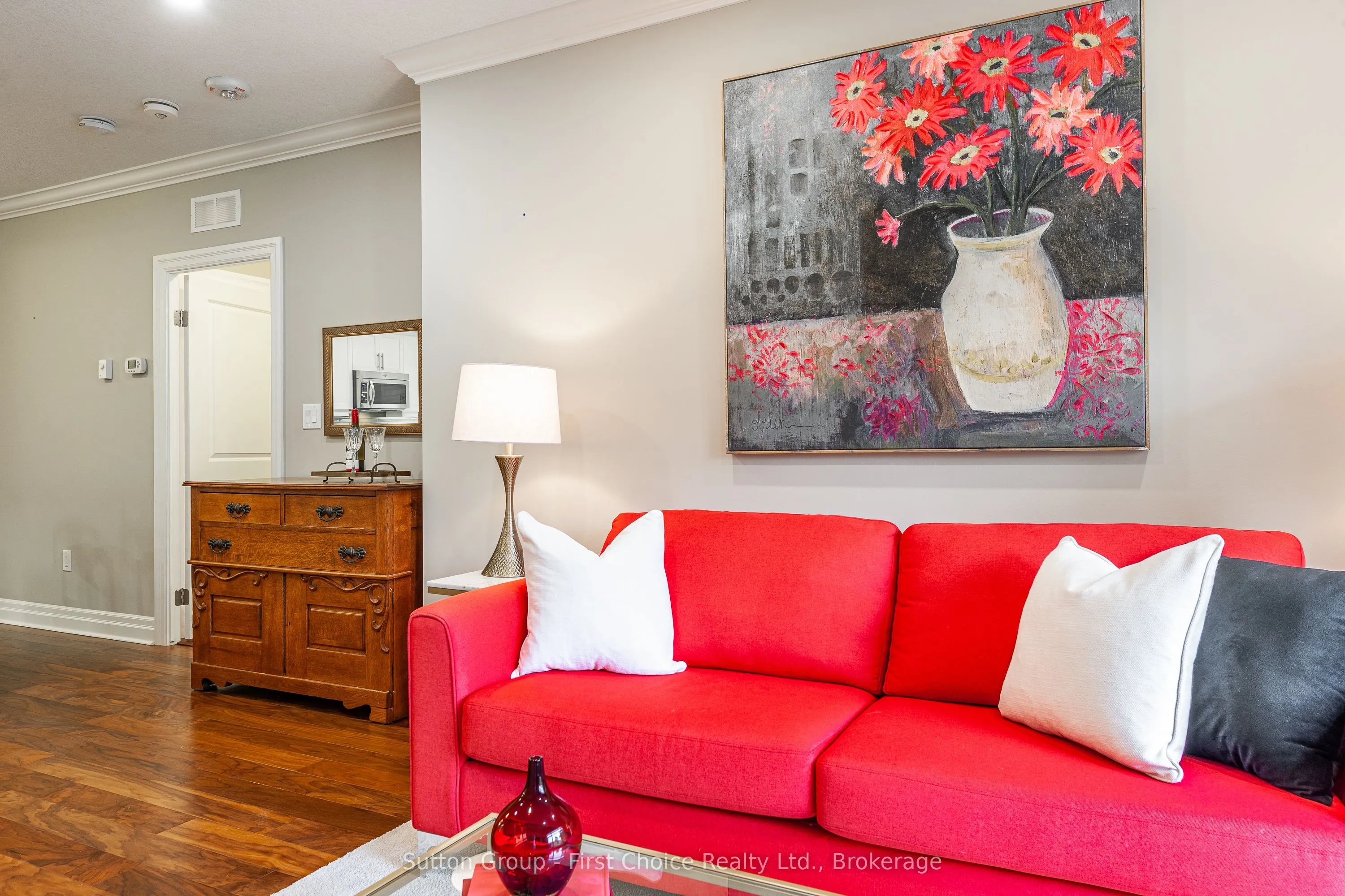 255 John Street N #102