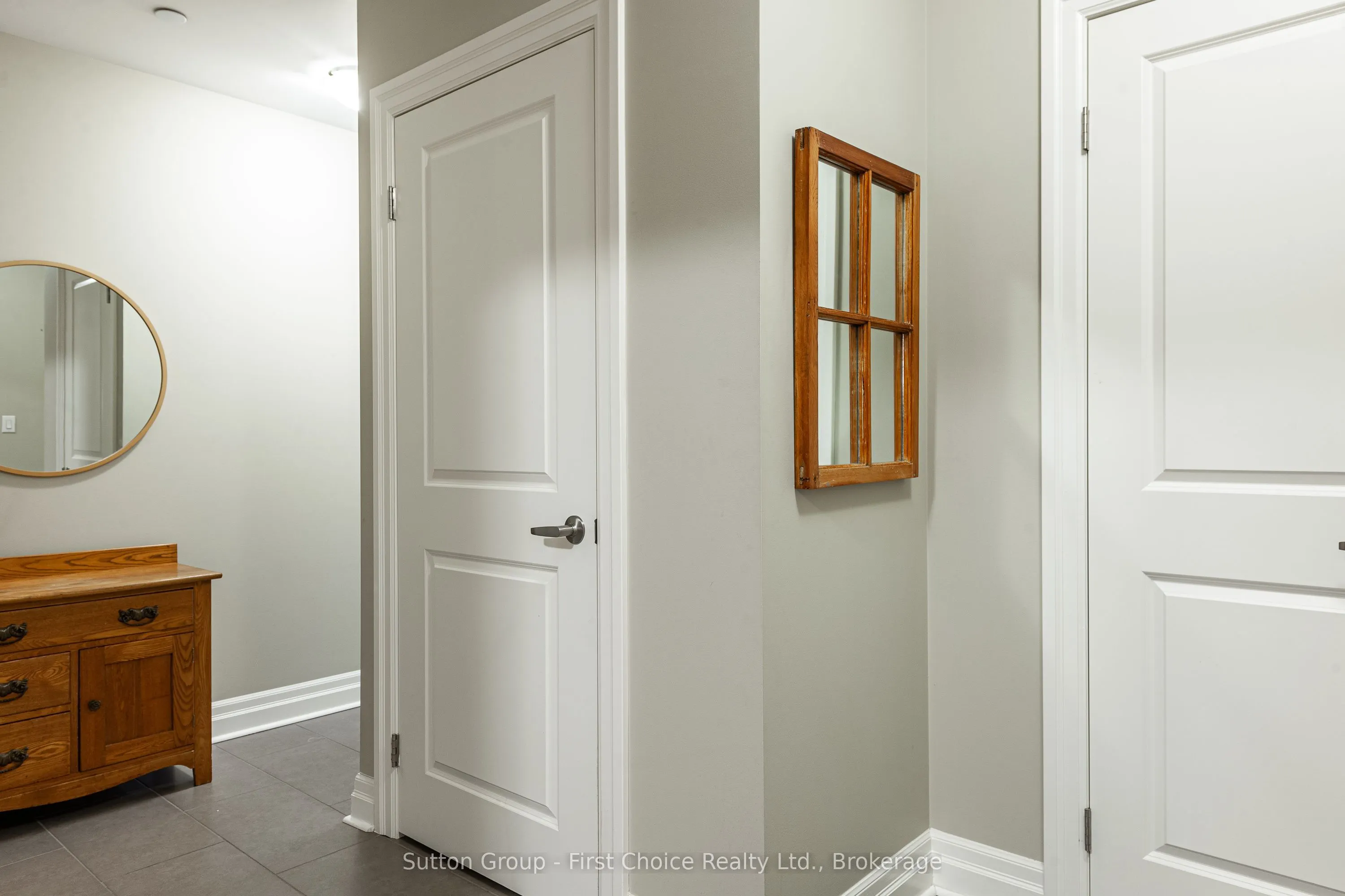 255 John Street N #102