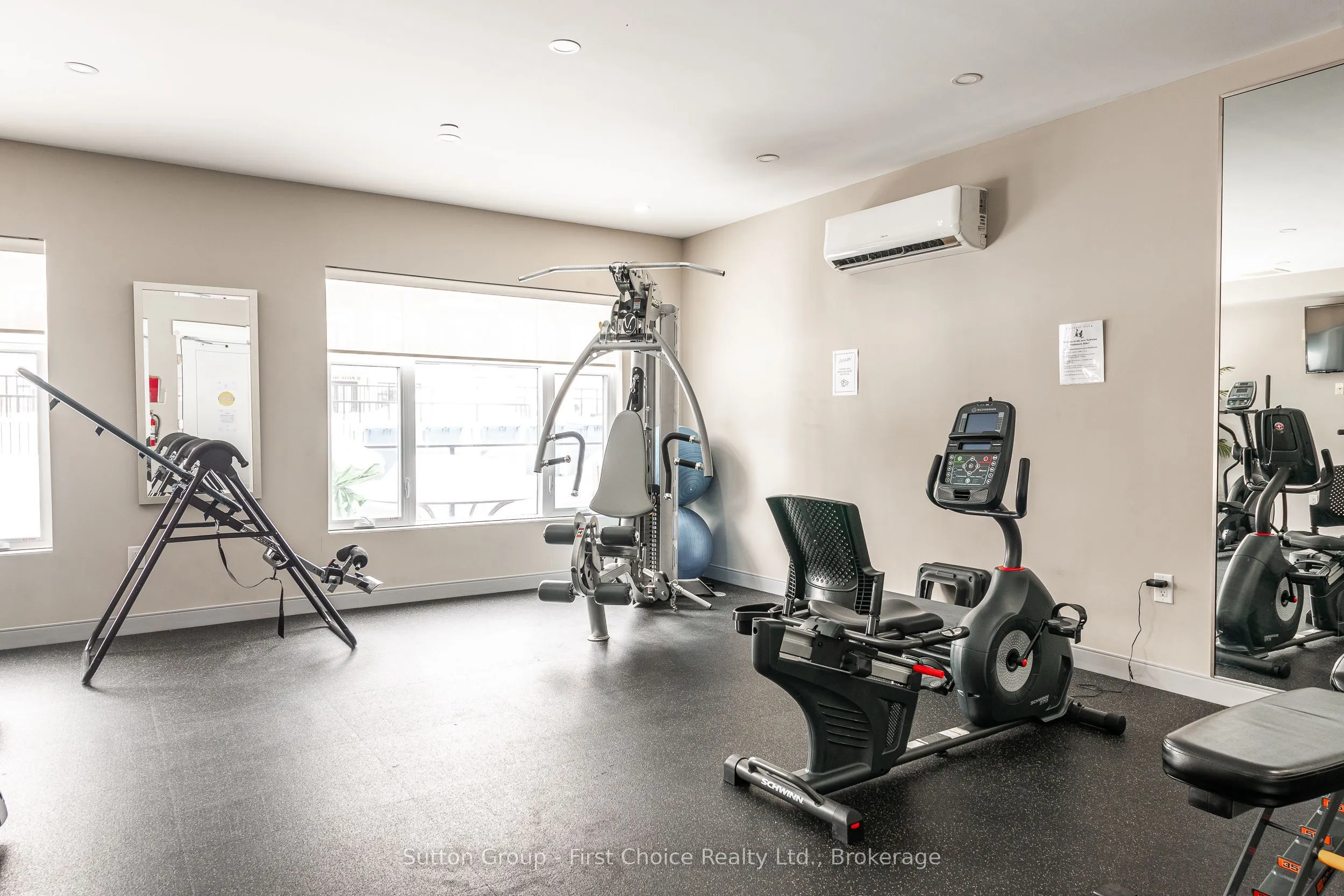 255 John Street N #102