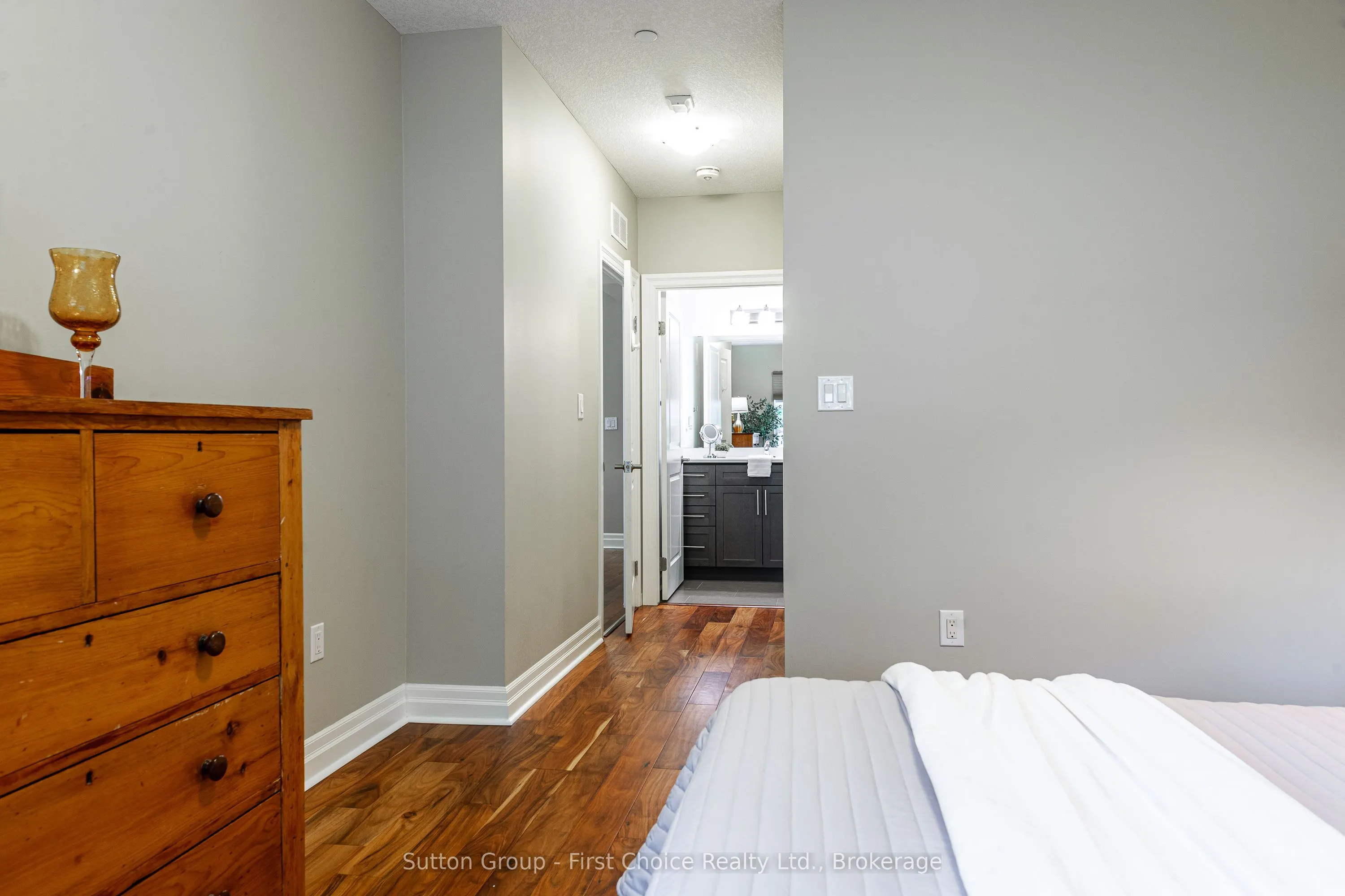 255 John Street N #102