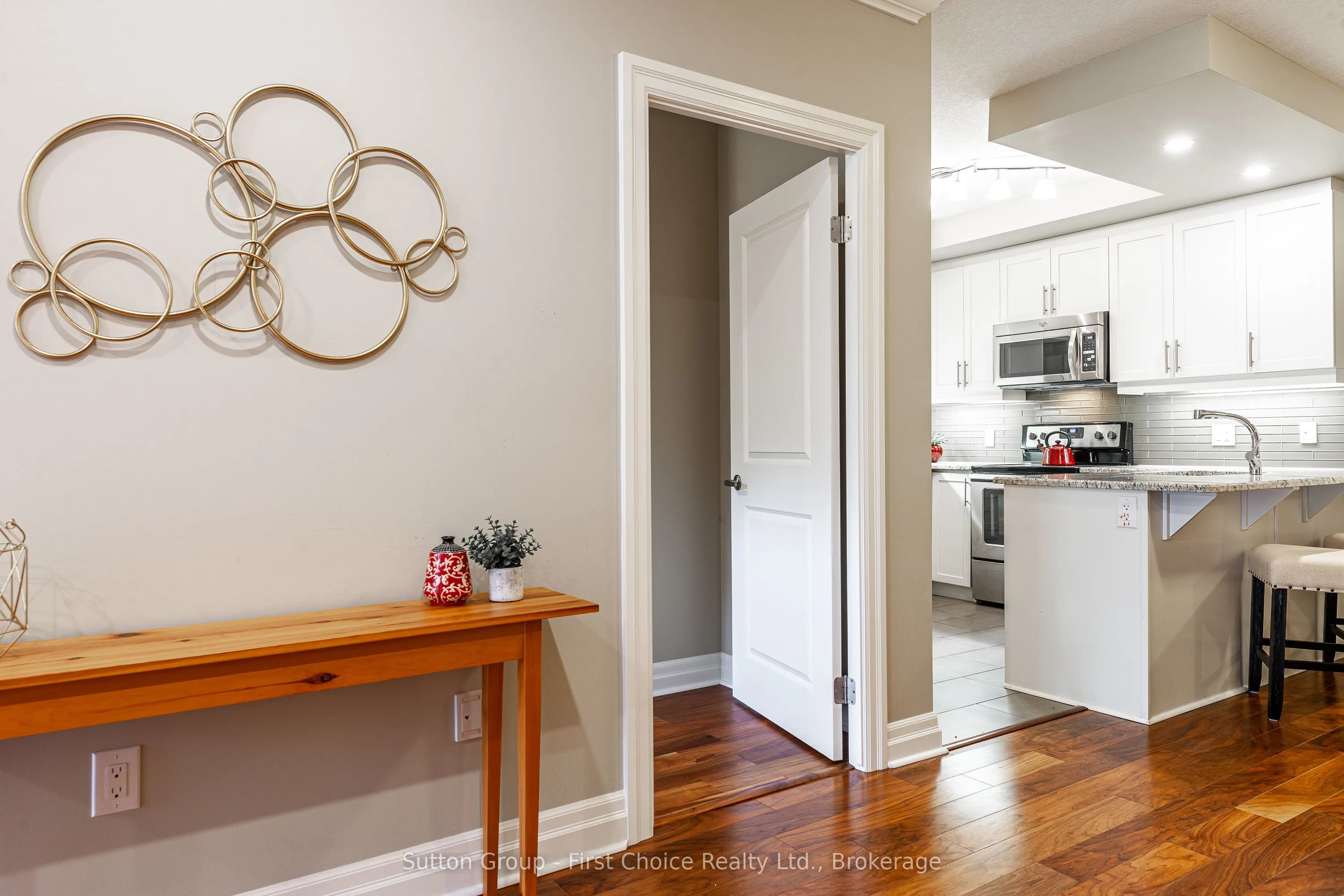 255 John Street N #102