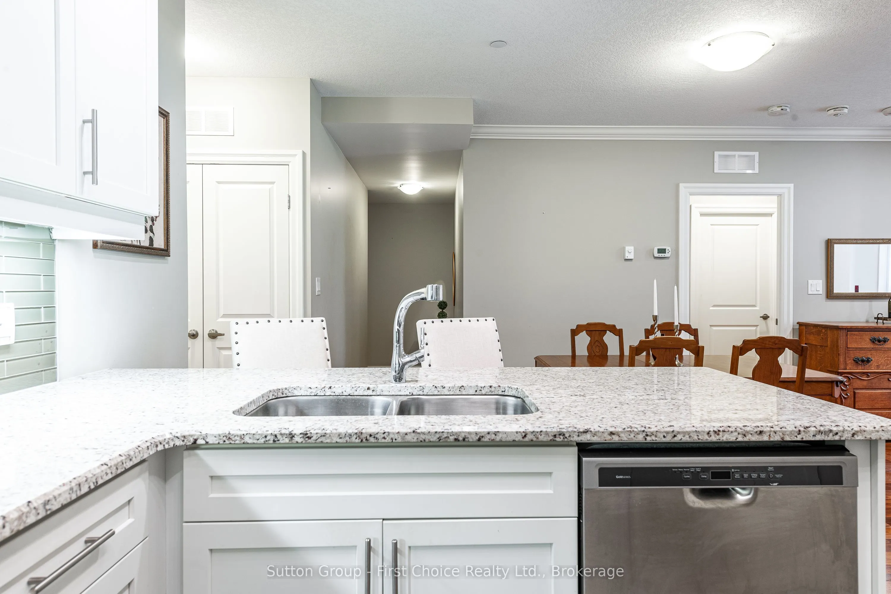 255 John Street N #102